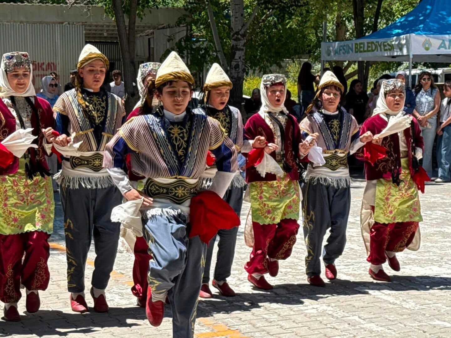 Afşin Atatürk Ortaokulu’ndan Anlamlı Kermes Sma Ve Dmd Hastası Çocuklar İçin El Ele