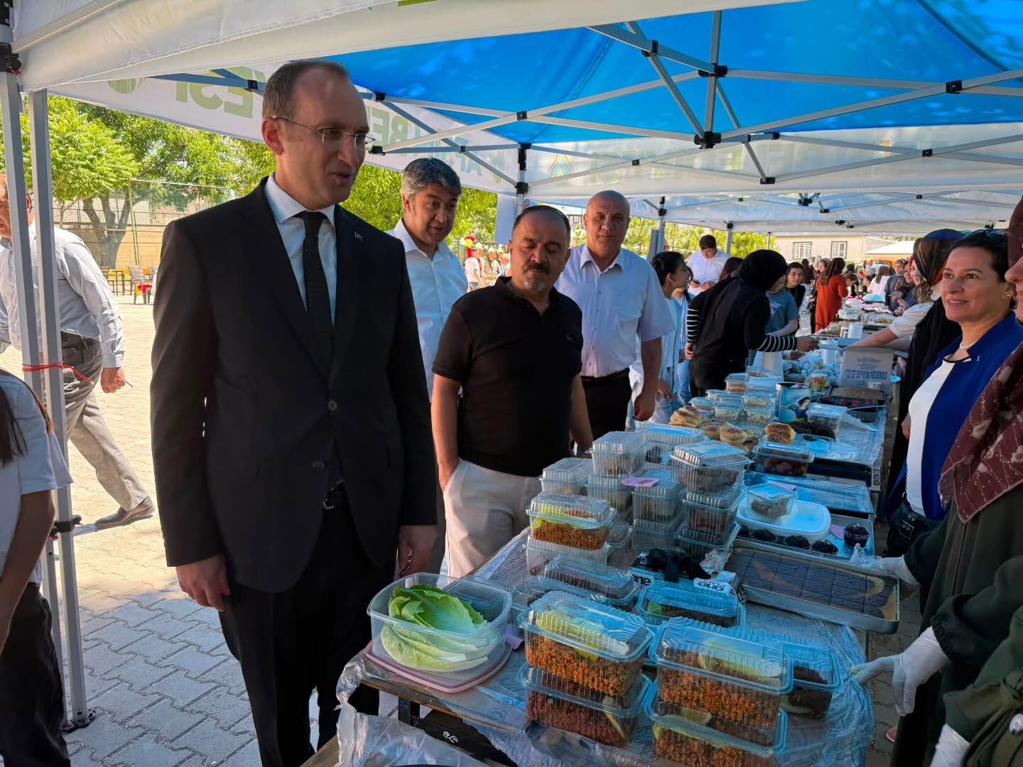 Afşin Atatürk Ortaokulu’ndan Anlamlı Kermes Sma Ve Dmd Hastası Çocuklar İçin El Ele1