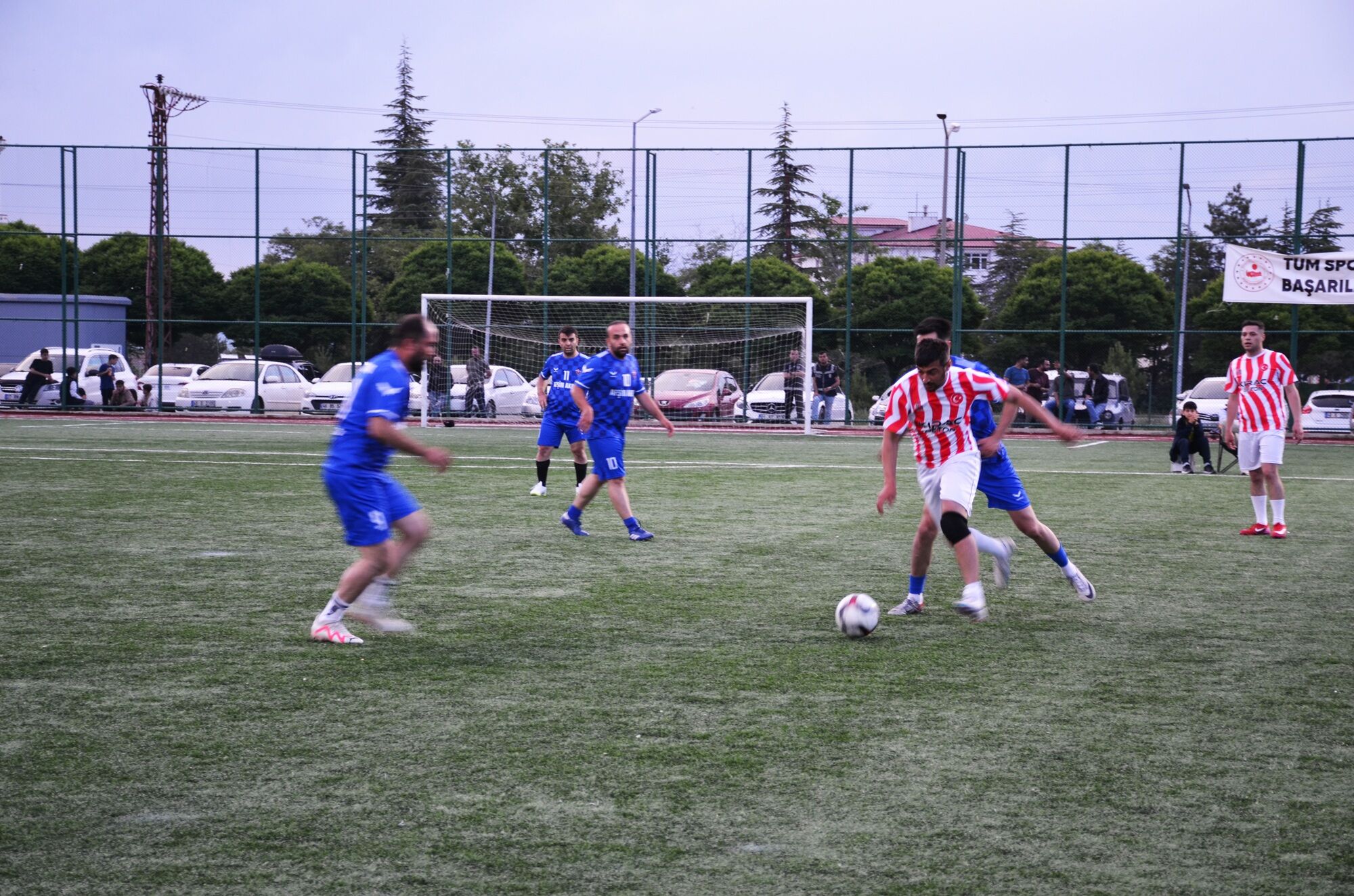 Afşin Futbol Turnuvası’nda Kıraç Beton Finale Yükseldi (3)
