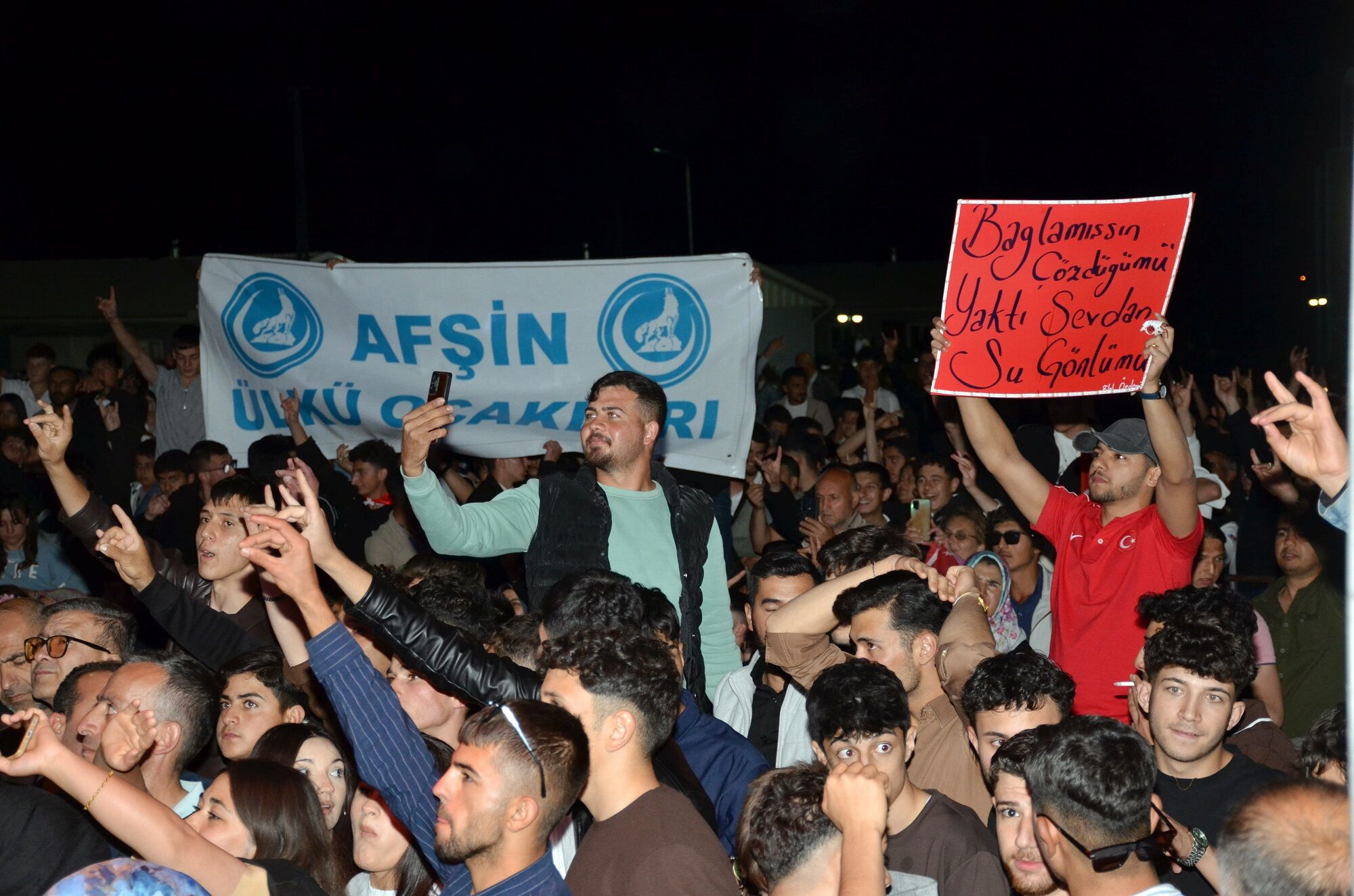 Afşin Gençlik Festivali Finalinde Mustafa Yıldızdoğan Coşkusu (1)