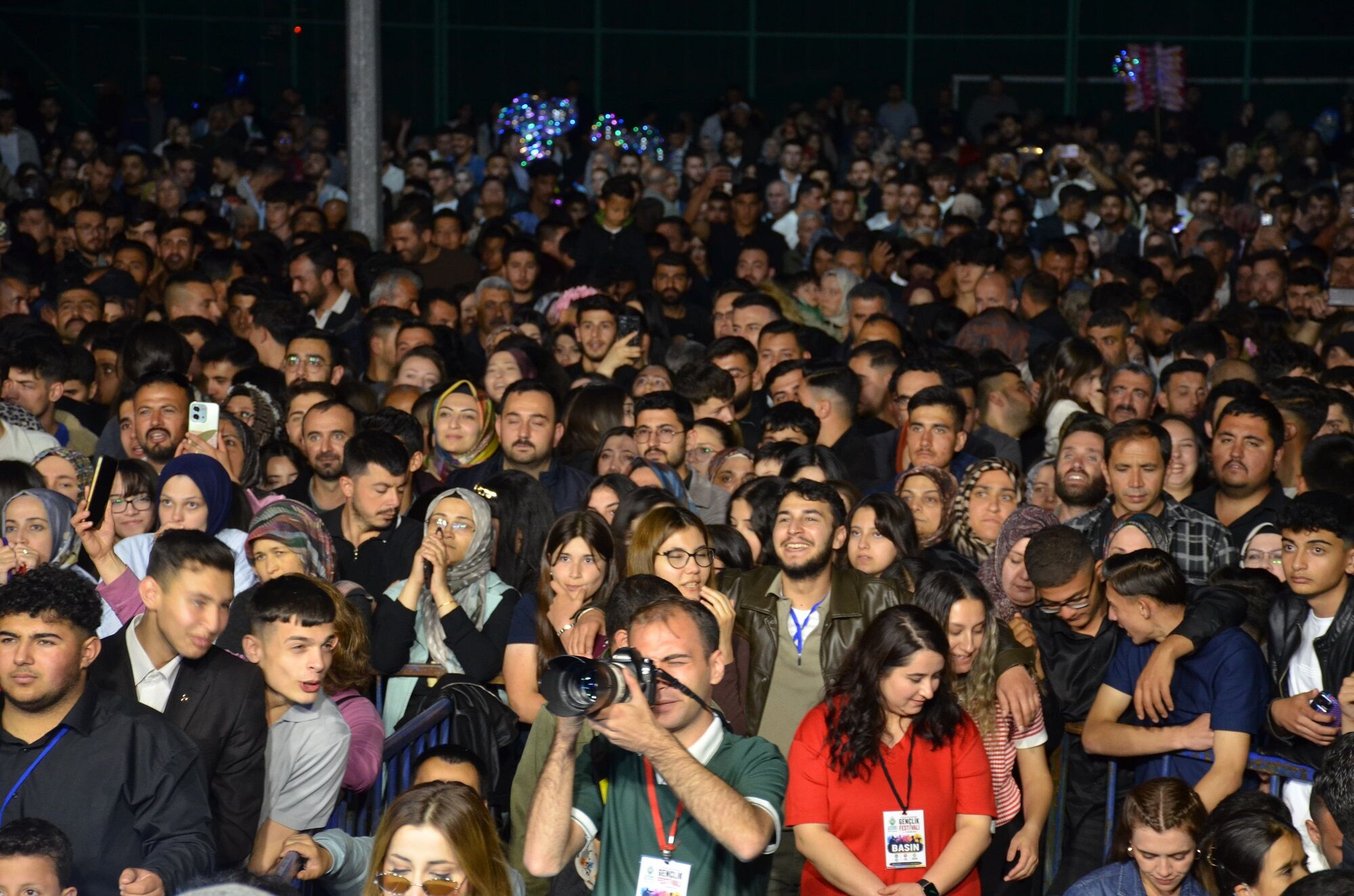 Afşin Gençlik Festivali Finalinde Mustafa Yıldızdoğan Coşkusu (18)