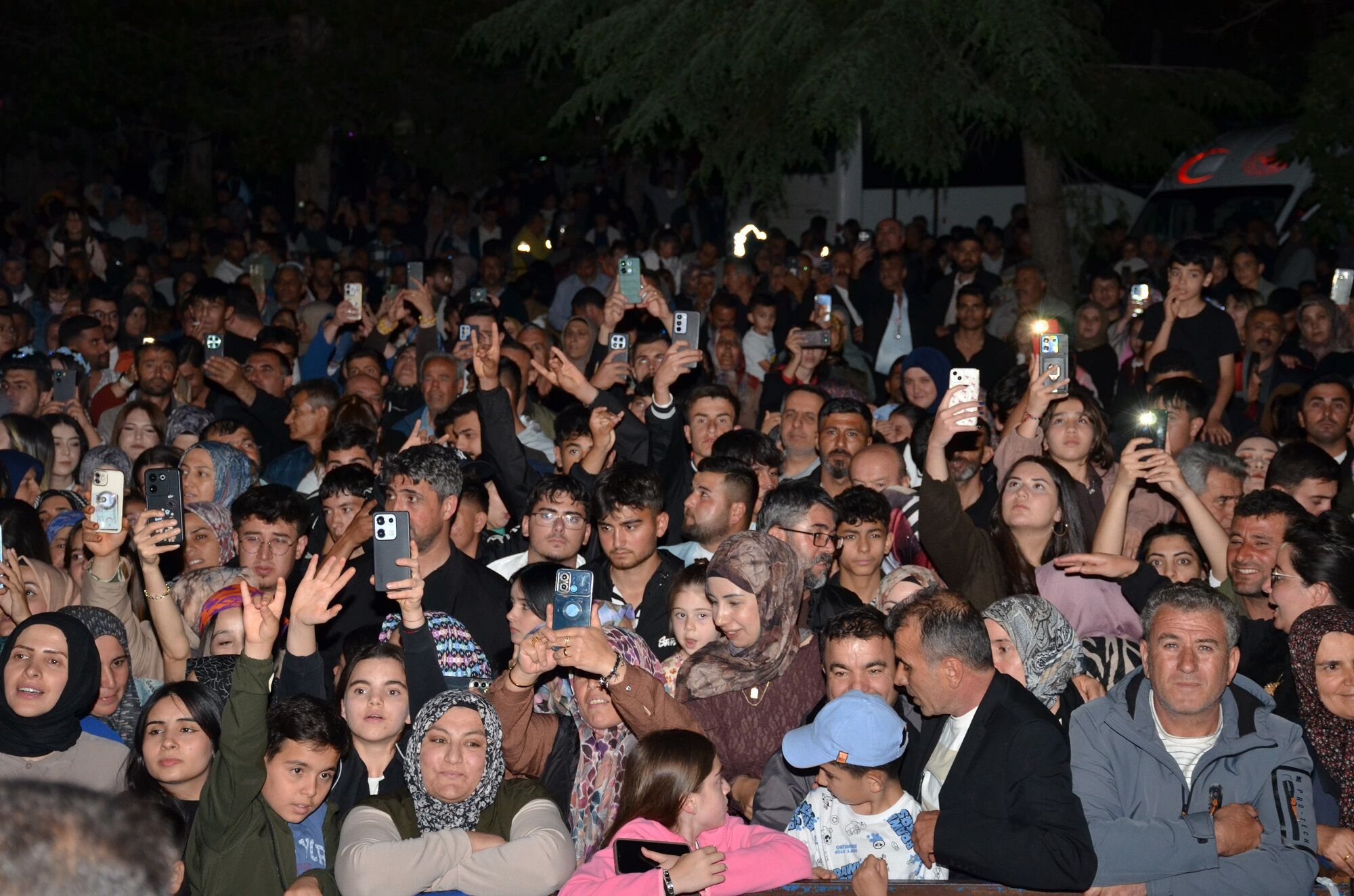 Afşin Gençlik Festivali Finalinde Mustafa Yıldızdoğan Coşkusu (22)