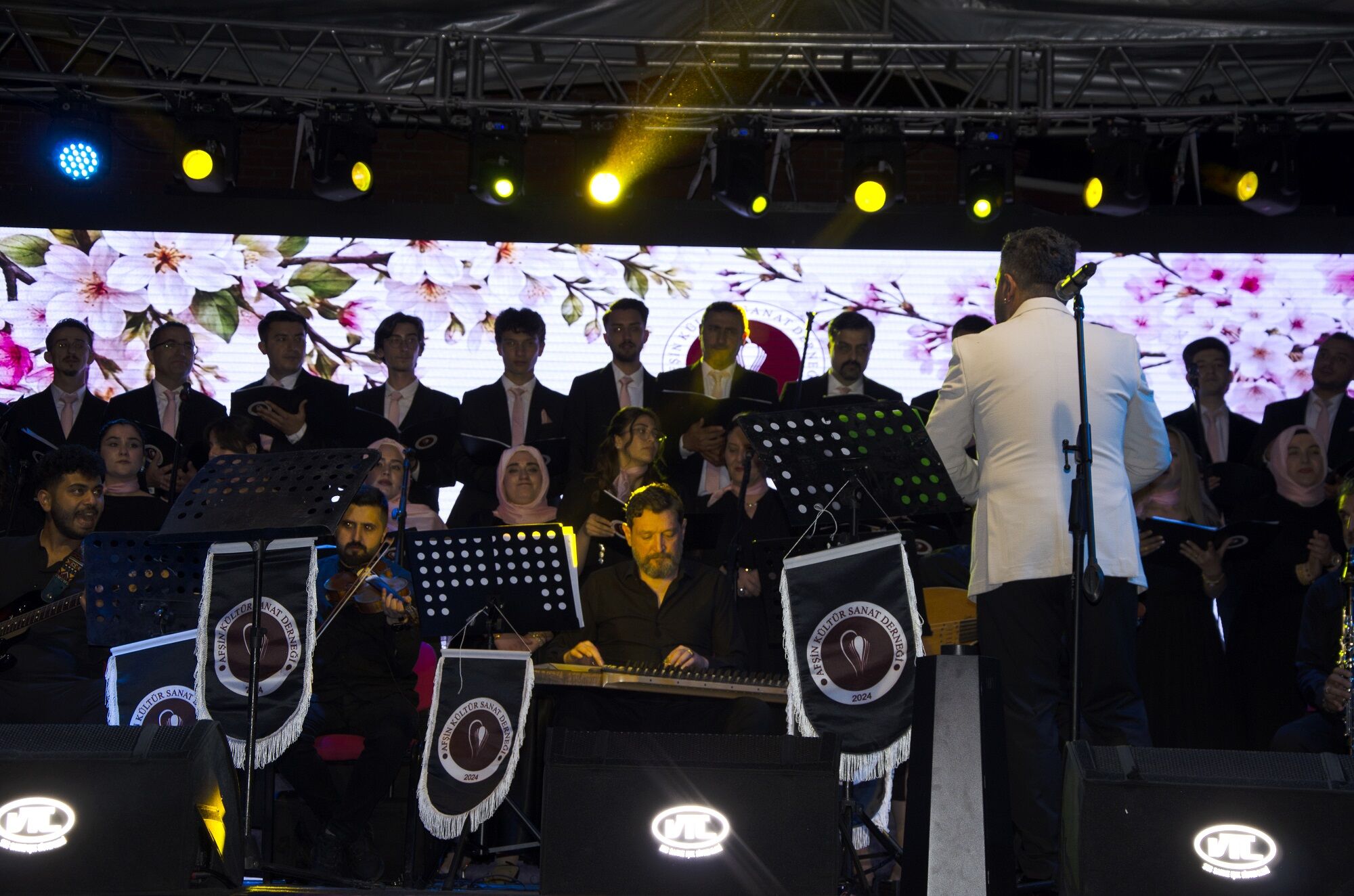 Afşin Gençlik Festivali’nde Türk Sanat Müziği Rüzgârı Esti (11)