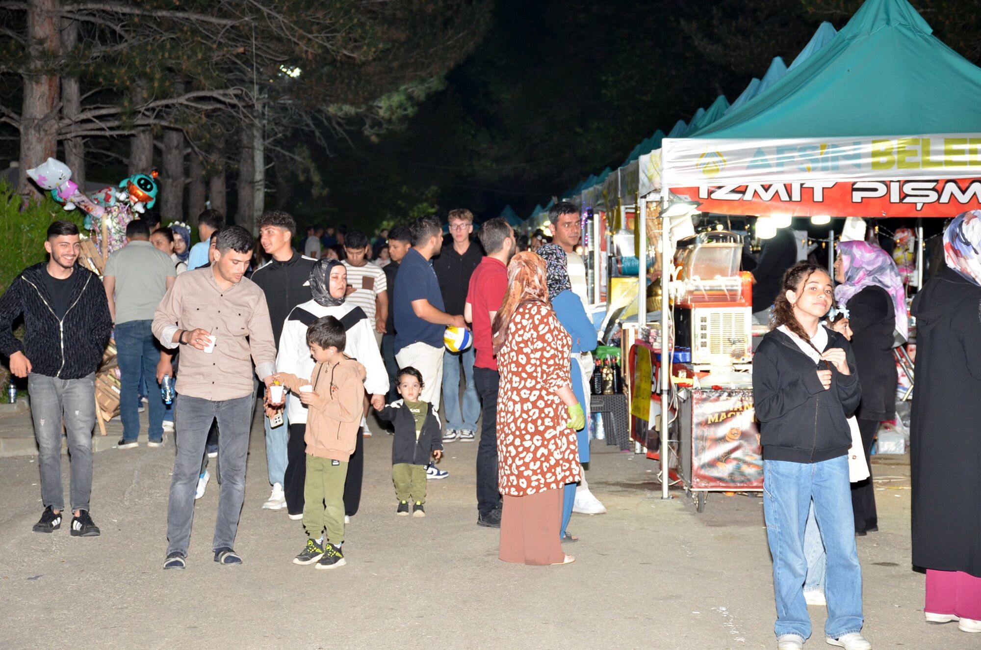 Afşin Kadın Emeği Fuarı’na Yoğun İlgi “Büyük Şehirlerde Bile Böylesi Zor Görülür” (11)