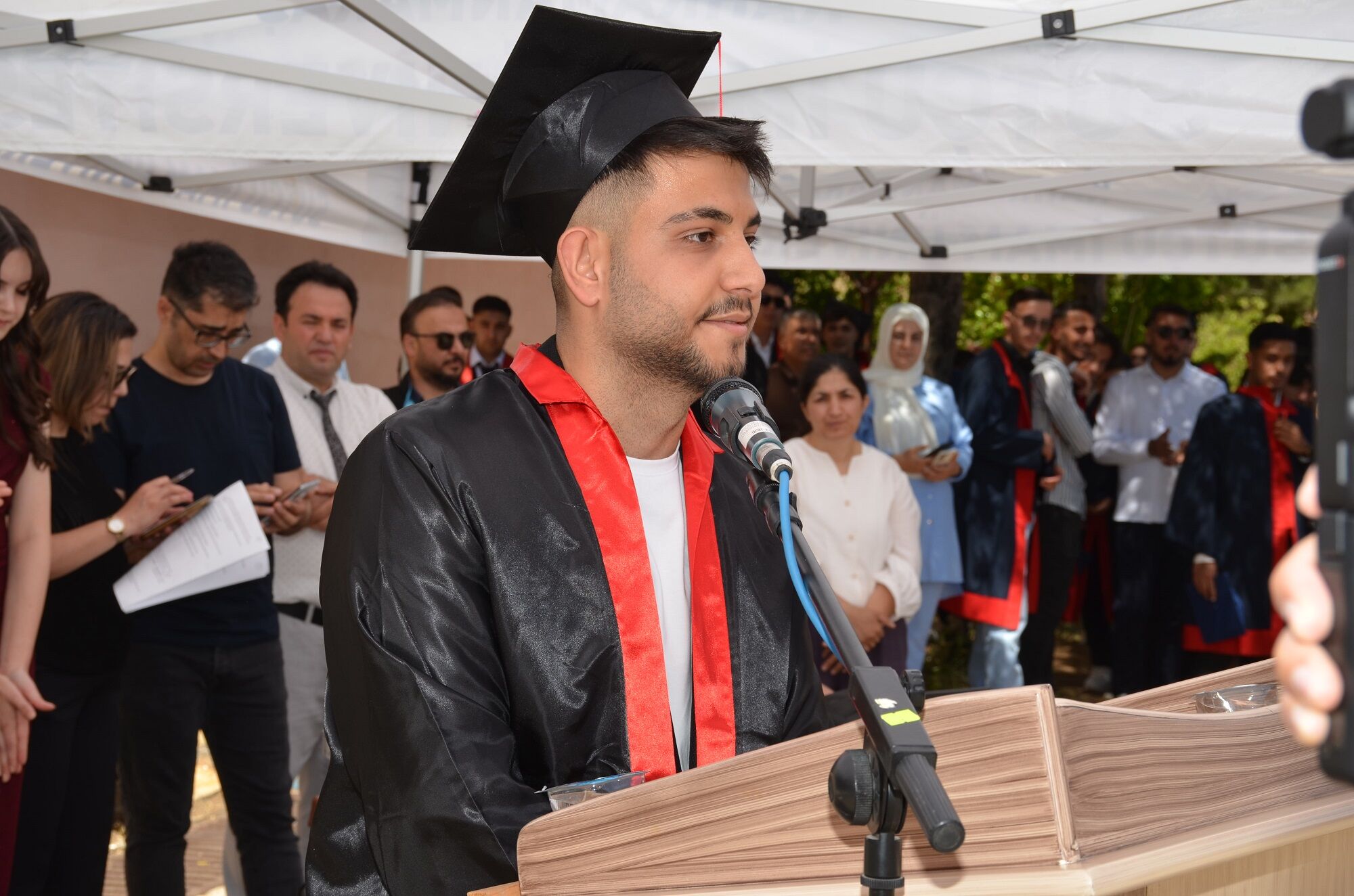 Afşin Myo’da Mezuniyet Coşkusu Yaşandı 30. Dönem Mezunları Kep Attı (3)