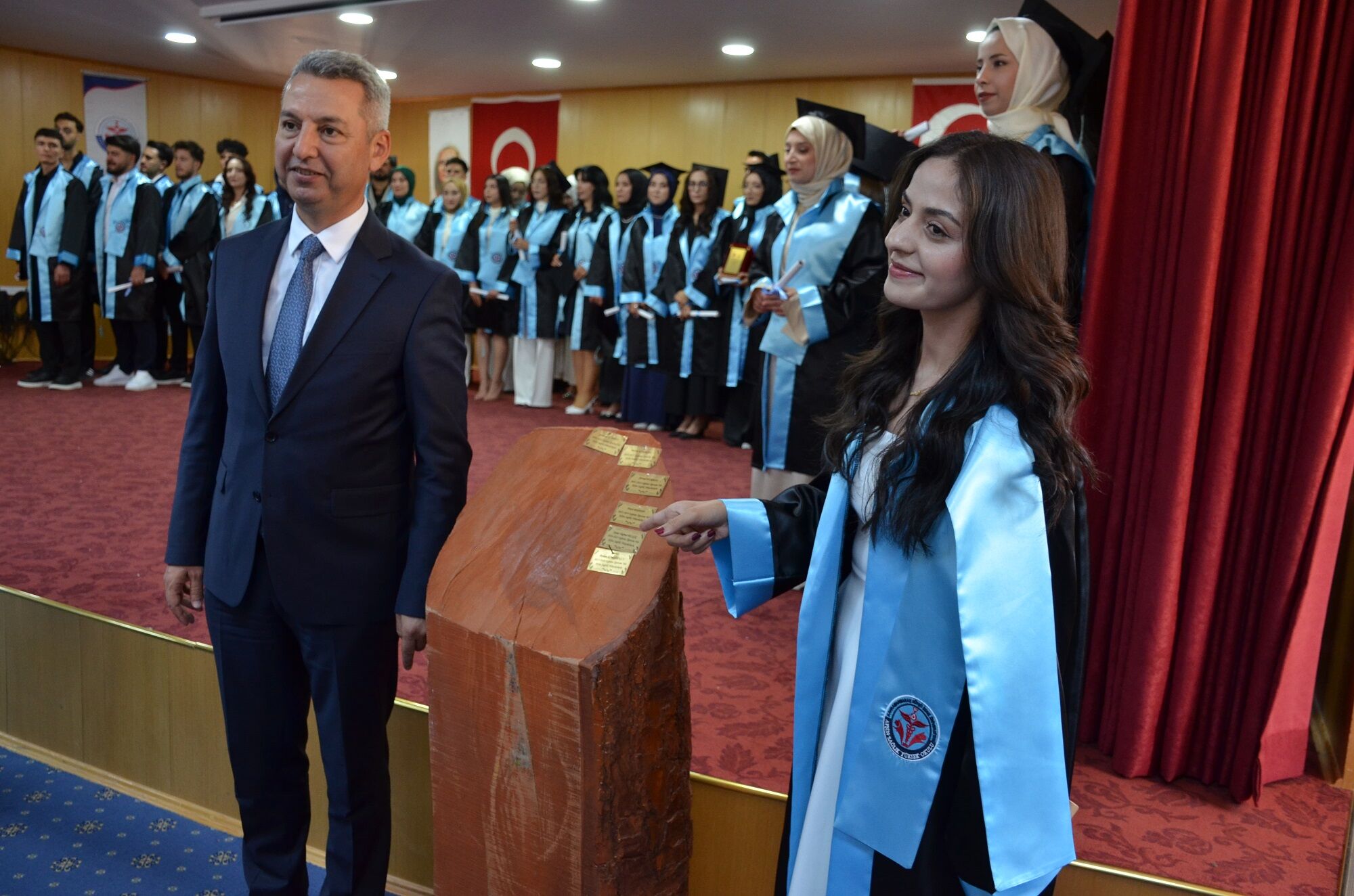 Afşin Sağlık Yüksekokulunda Mezuniyet Coşkusu (21)