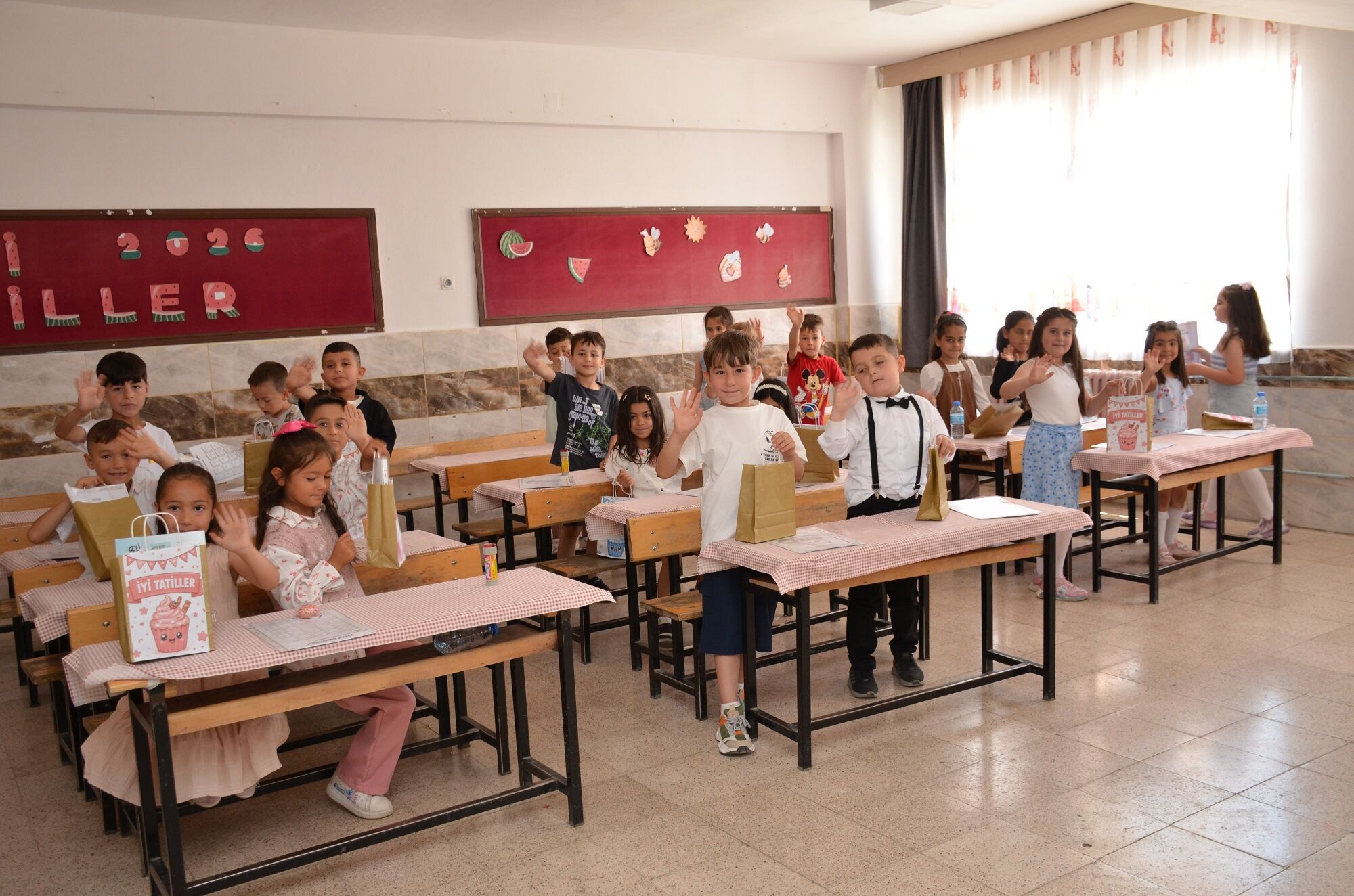 Afşin’de 17 Bin 527 Öğrenci Karne Sevinci Yaşadı (1)