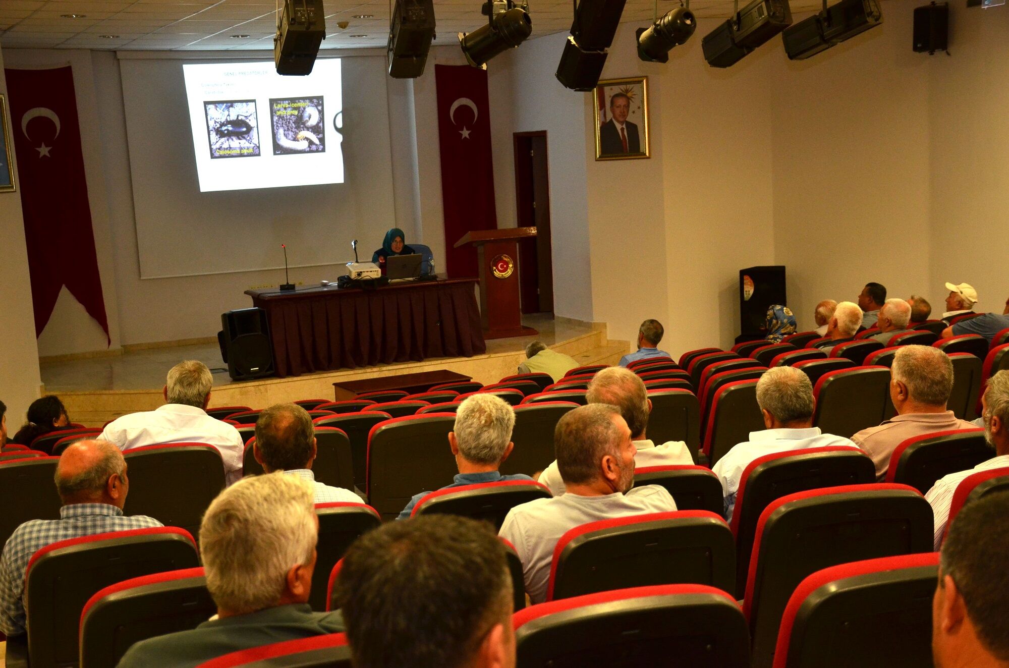 Afşin’de Çiftçilere Yönelik Bilgilendirme Toplantısı Ve Uygulayıcı Eğitimi Düzenlendi (7)