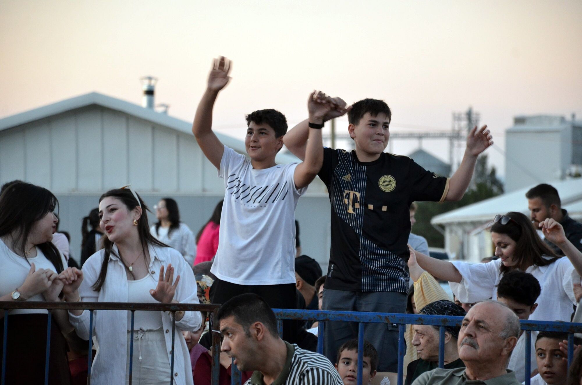 Afşin’de Festival Coşkusu Aynur Bolat Sahneye Damga Vurdu (12)