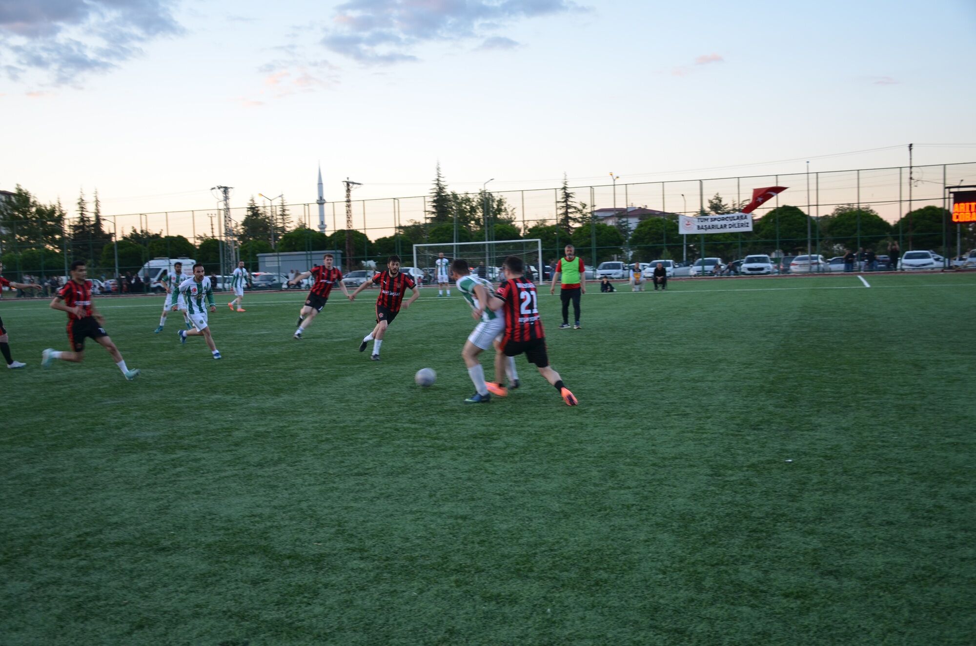 Afşin’de Futbol Turnuvasında Çeyrek Final Heyecanı Başladı (10)