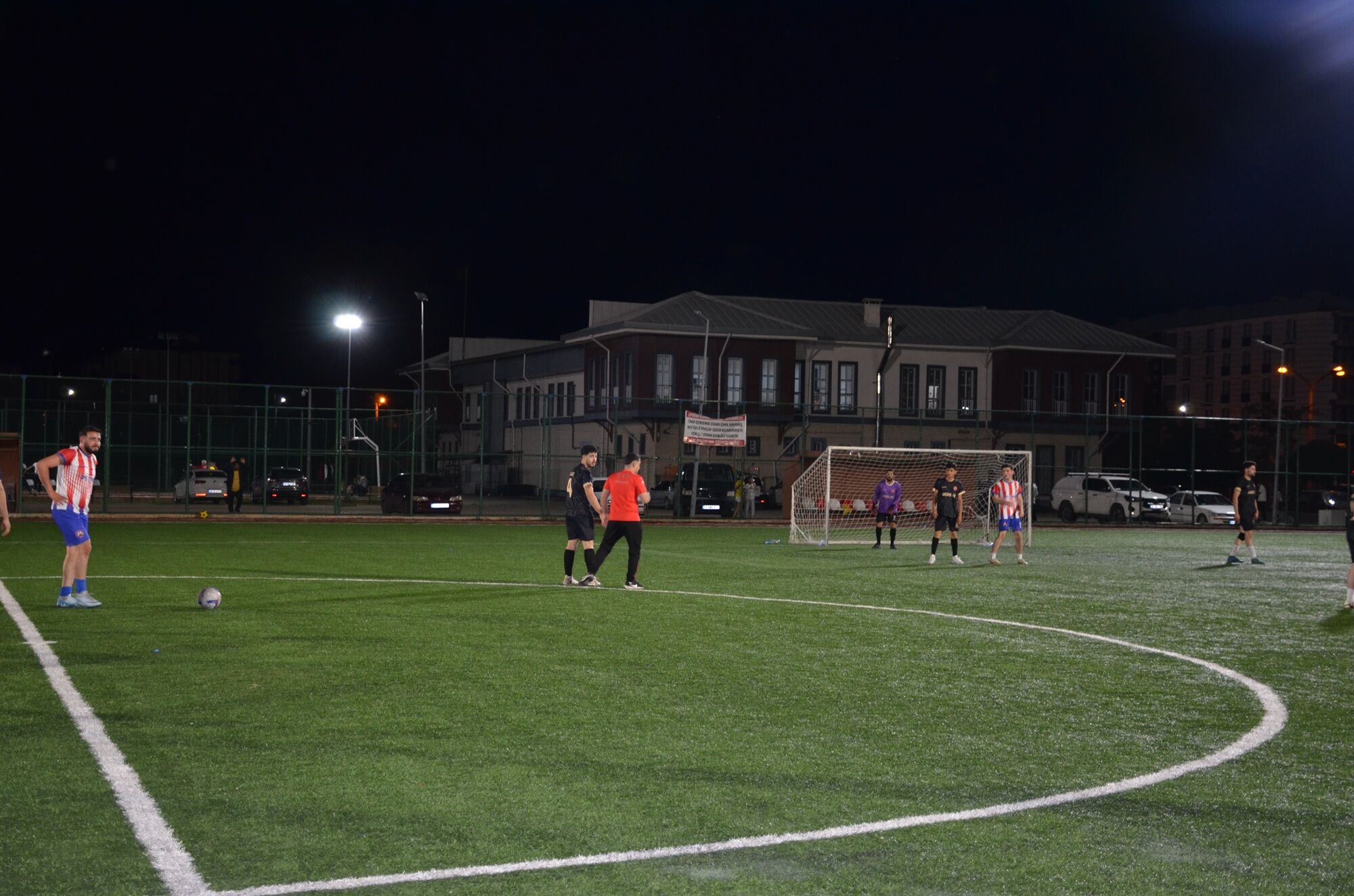 Afşin’de Futbol Turnuvasında Çeyrek Final Heyecanı Başladı (7)