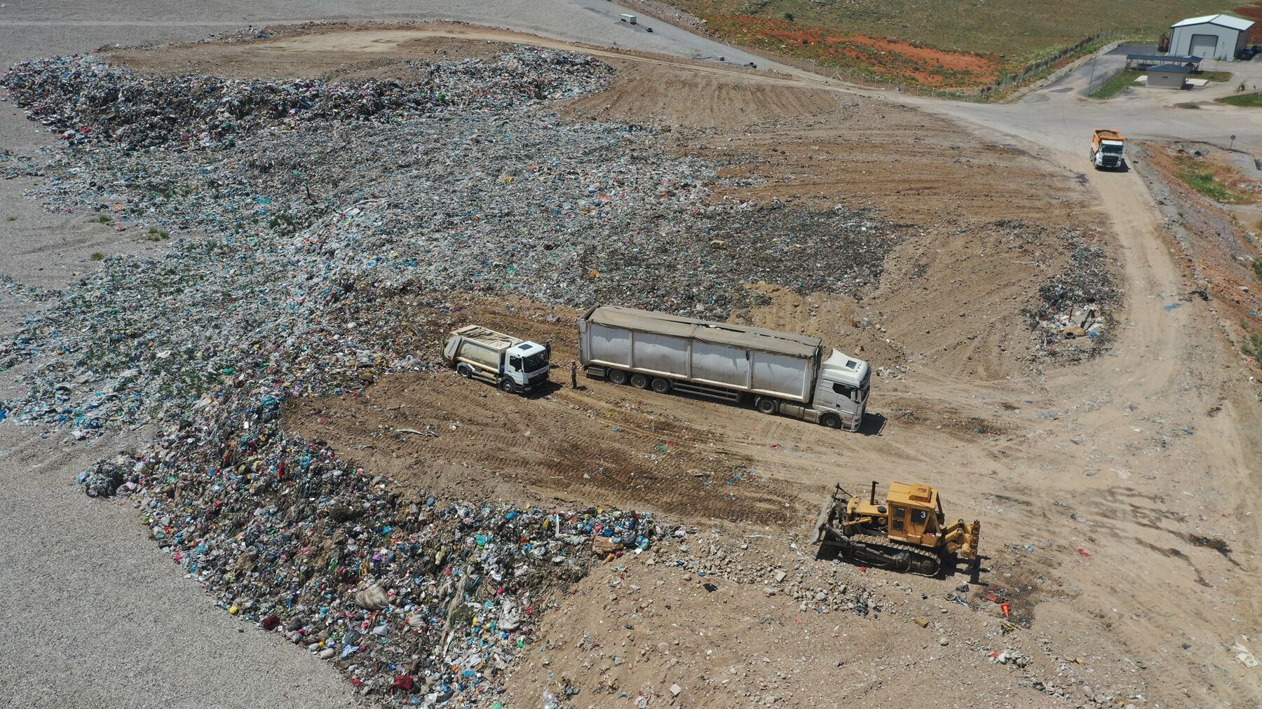 Afşin’de Günlük 250 Ton Atık Geri Dönüşüme Kazandırılıyor (9)