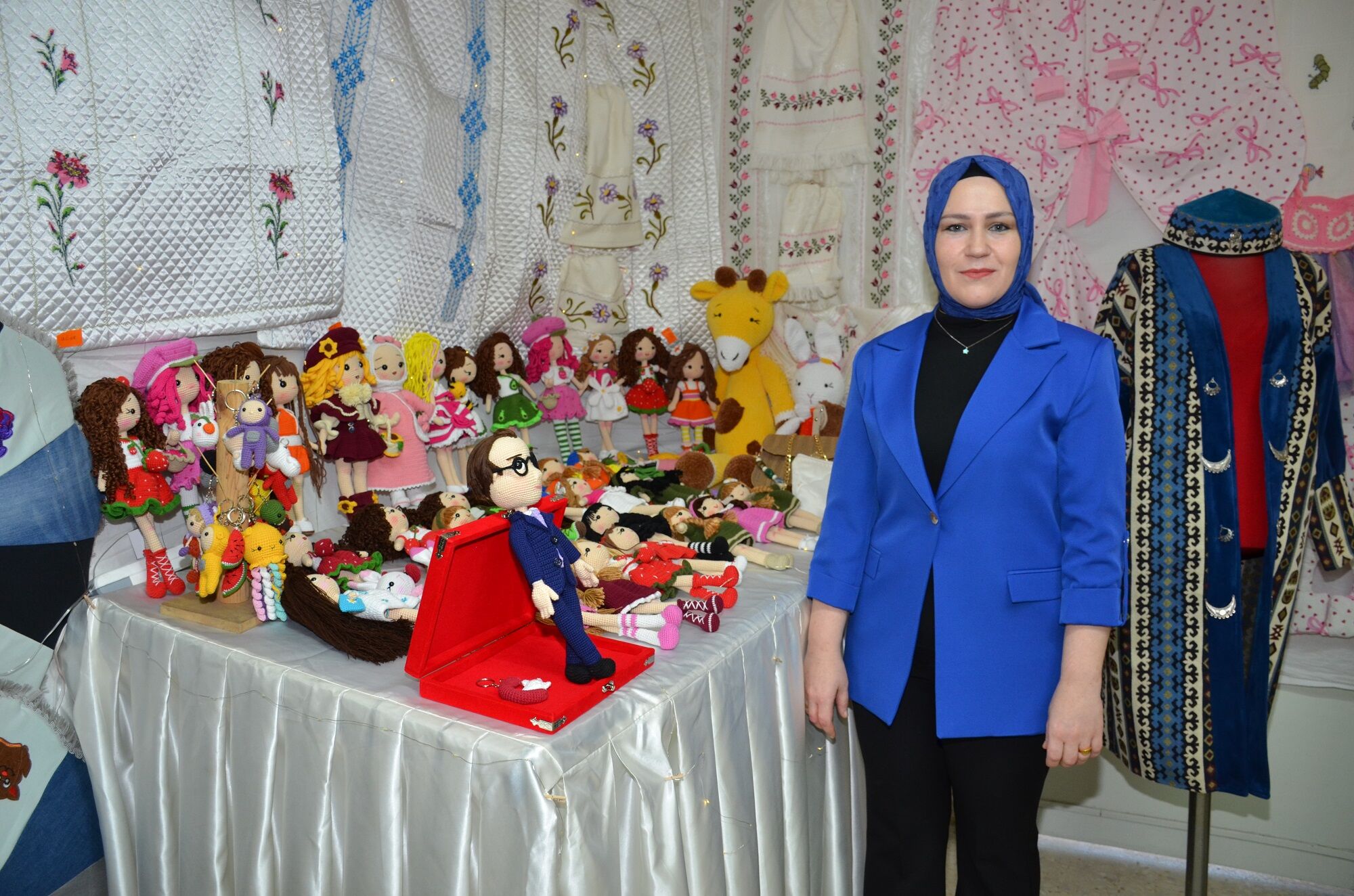 Afşin’de Hayat Boyu Öğrenme Haftası Sergisi Yoğun İlgi Gördü (10)