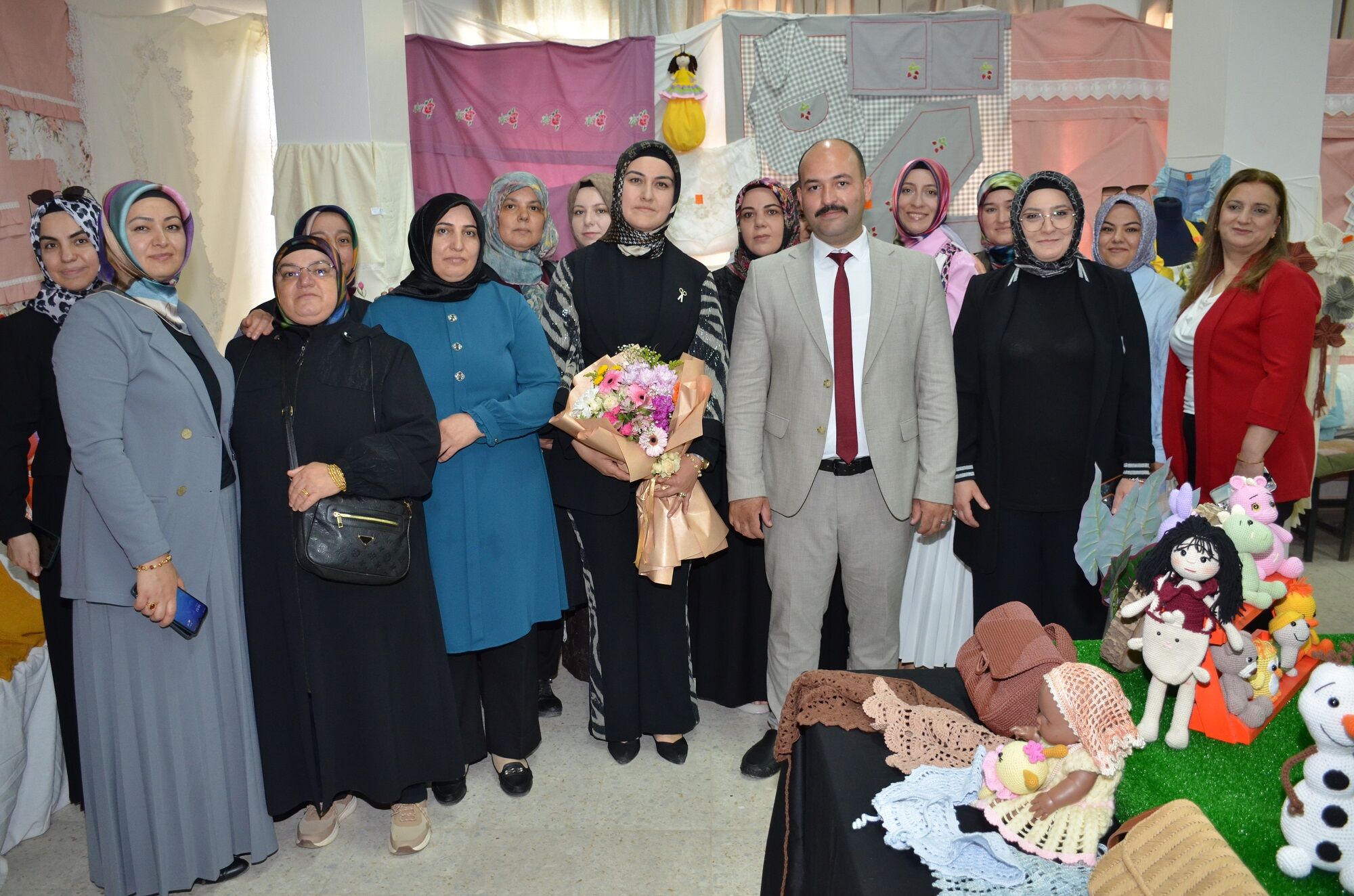 Afşin’de Hayat Boyu Öğrenme Haftası Sergisi Yoğun İlgi Gördü (29)