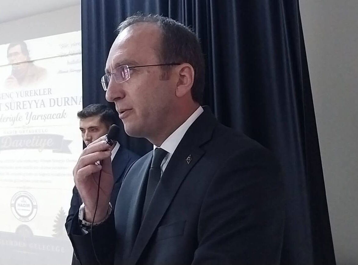 Ahmet Süreyya Durna Adına Şiir Okuma Yarışması Düzenlendi (3)