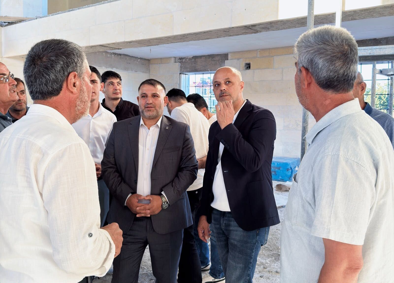 Başkan Kıraç, Ak Parti Heyeti Ile Çobanbeyli Mahallesi'nde Vatandaşlarla Buluştu2