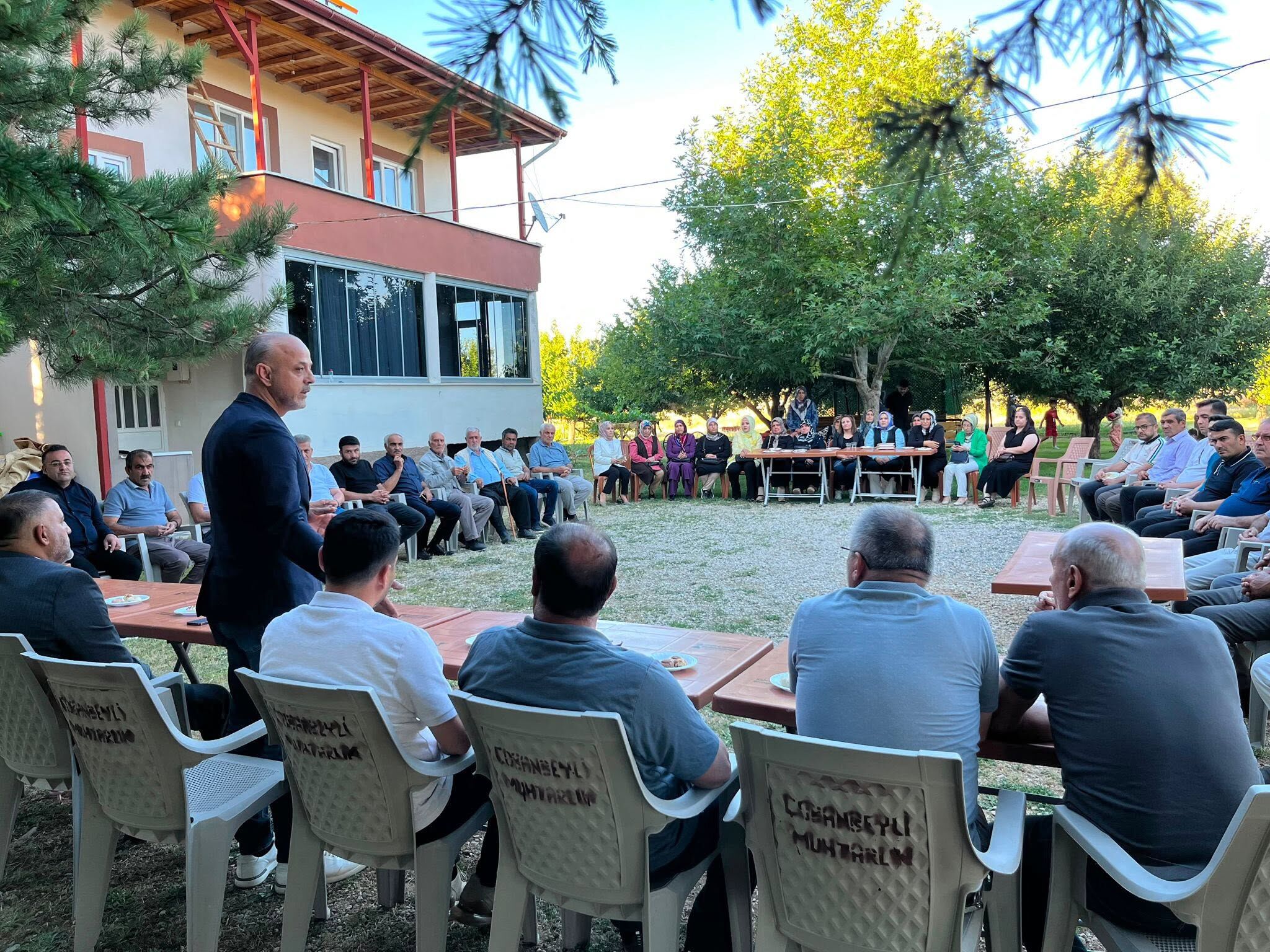 Başkan Kıraç, Ak Parti Heyeti Ile Çobanbeyli Mahallesi'nde Vatandaşlarla Buluştu6