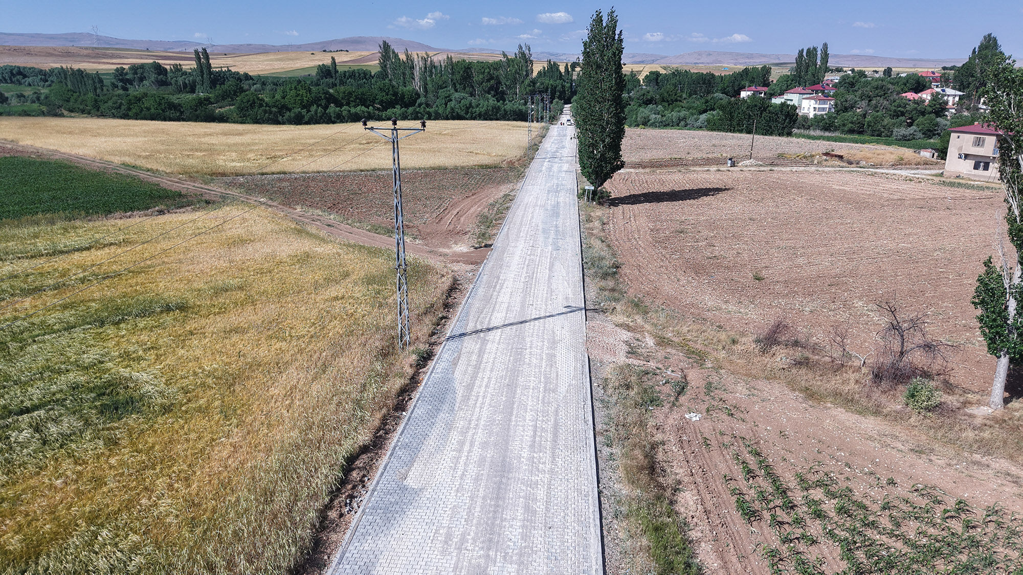 Büyükşehir, Afşin'in İnci Mahallesi'nde Yolları Yeniledi (3)