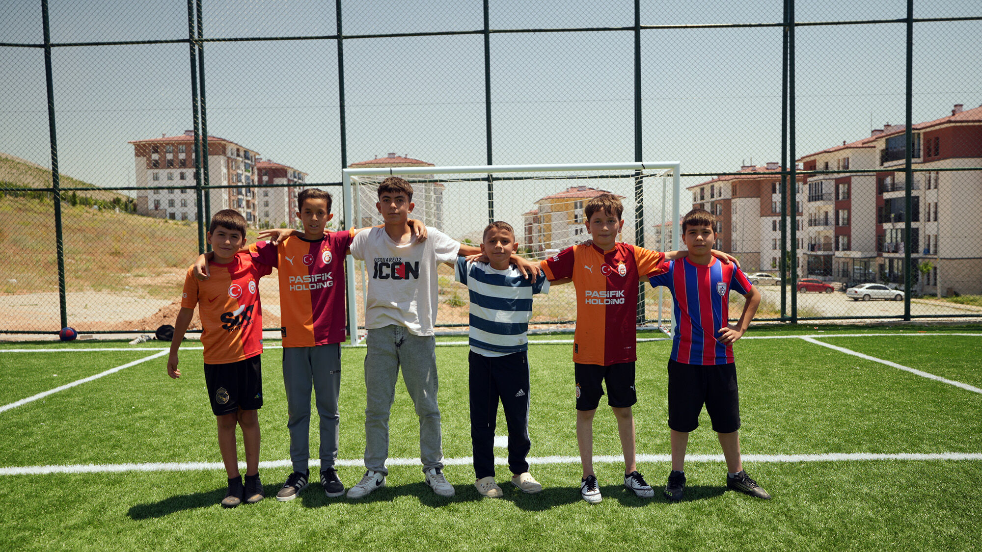 Büyükşehir’den Afşin’e 3 Yeni Halı Saha (3)
