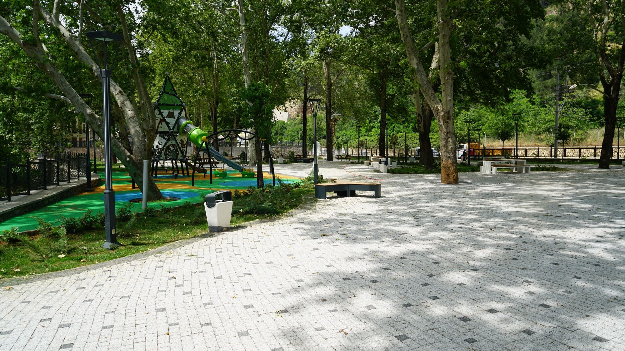 Çınaraltı Çay Bahçesi (2)