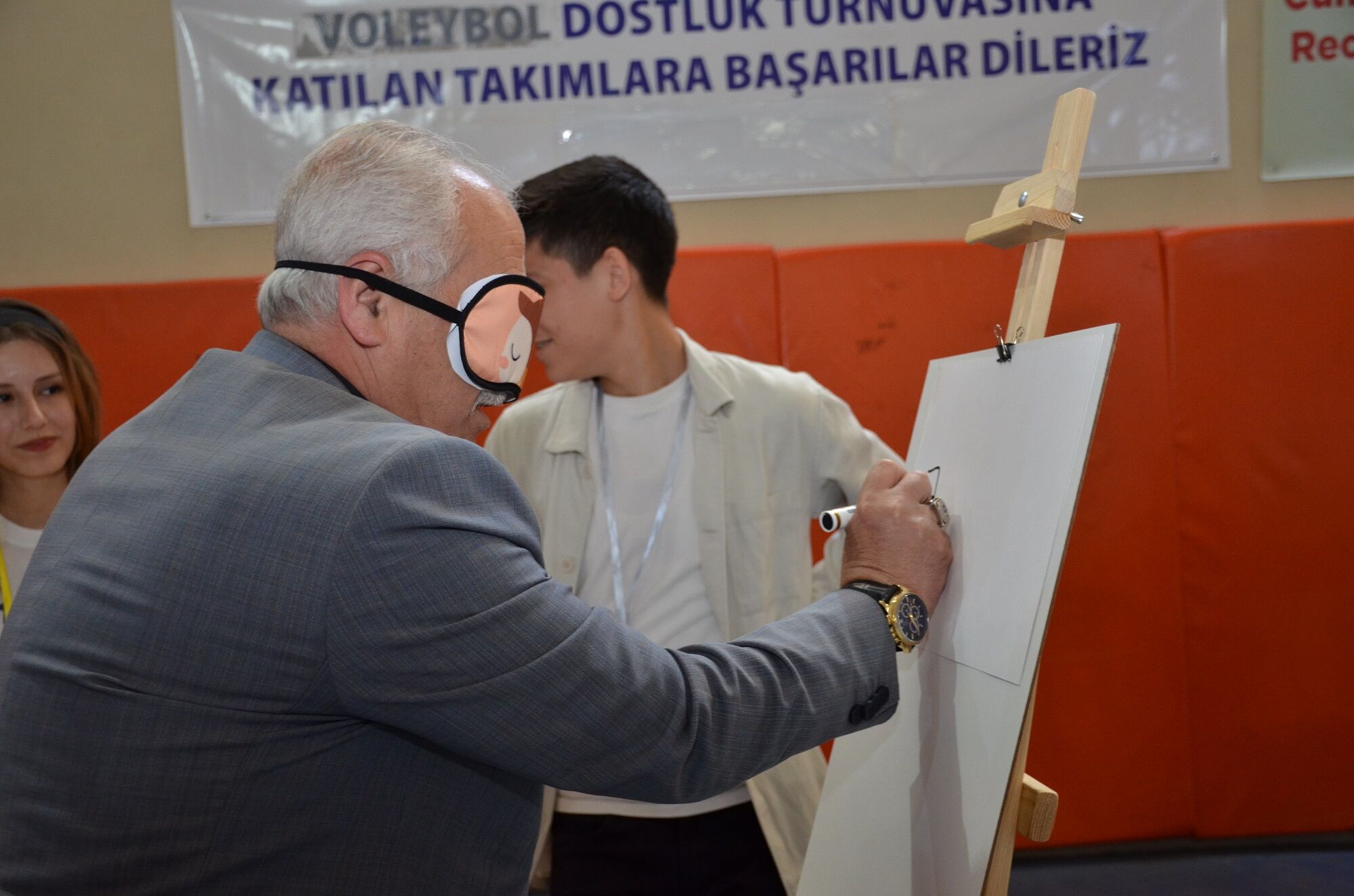 Afşin Fen Lisesi’nden Sanat Dolu Yıl Sonu Sergisi