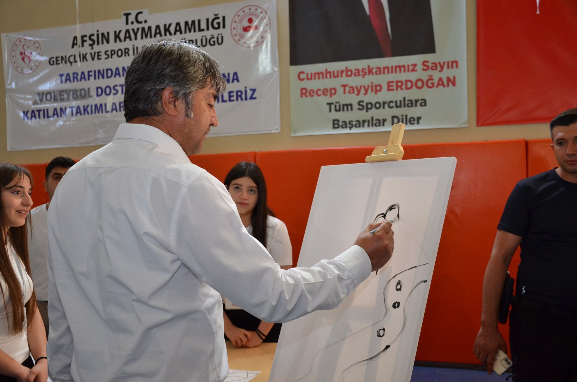 Afşin Fen Lisesi’nden Sanat Dolu Yıl Sonu Sergisi