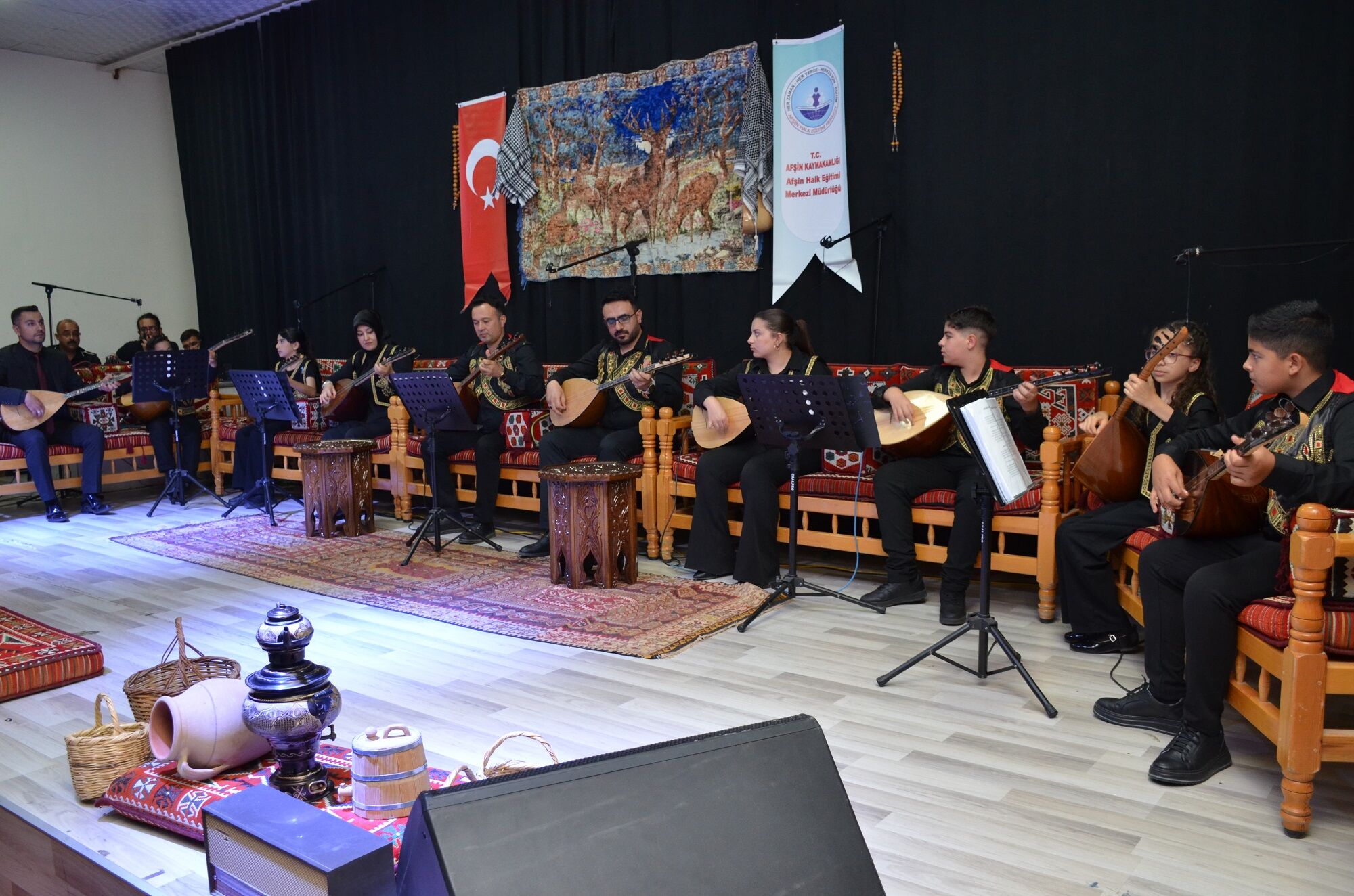 Afşin’de “Anadolu’dan Deyişler” Konserine Yoğun İlgi