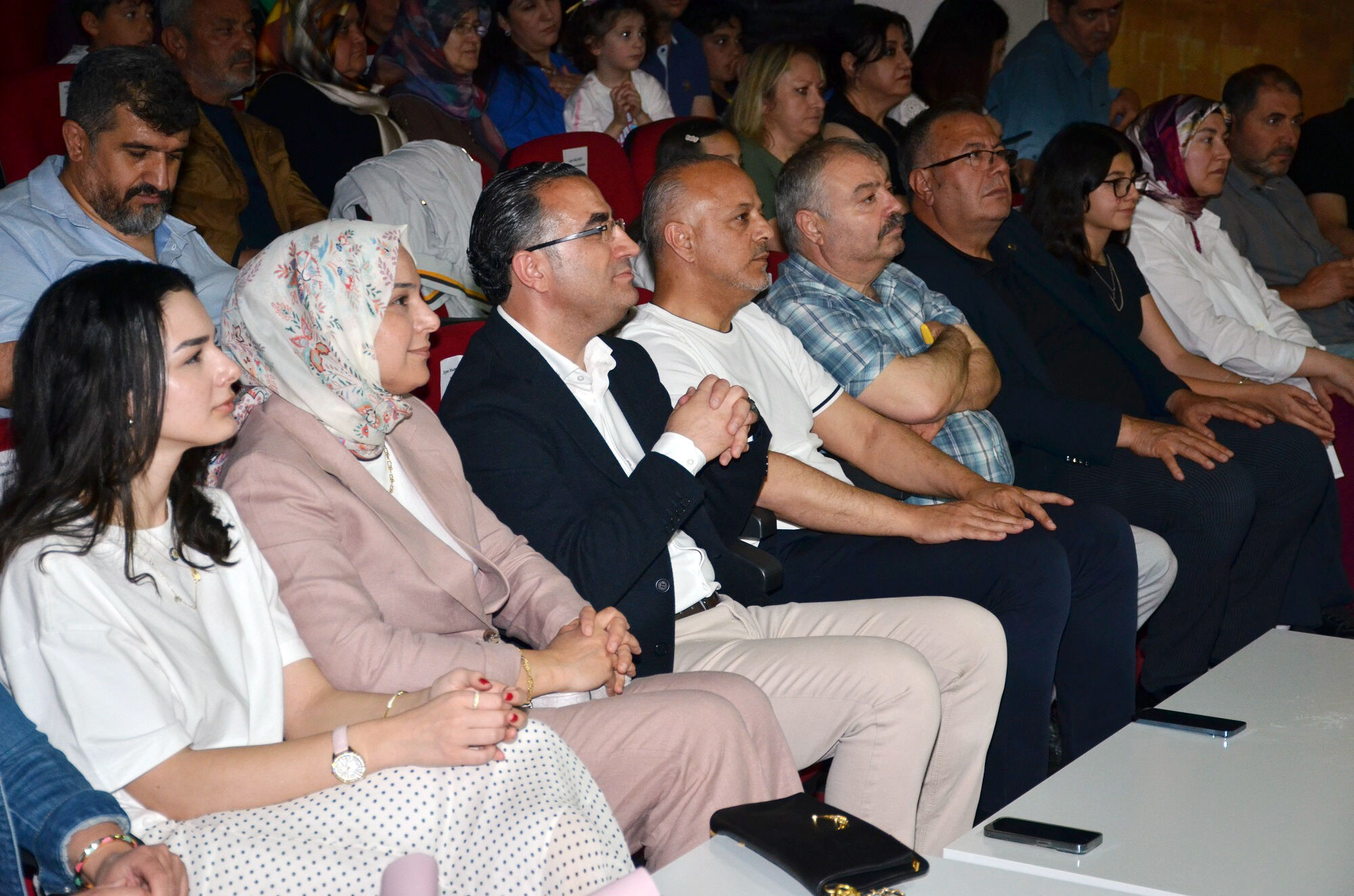 Defne Sanat Atölyesi Yıl Sonu Gösterisi Düzenledi (14)-1