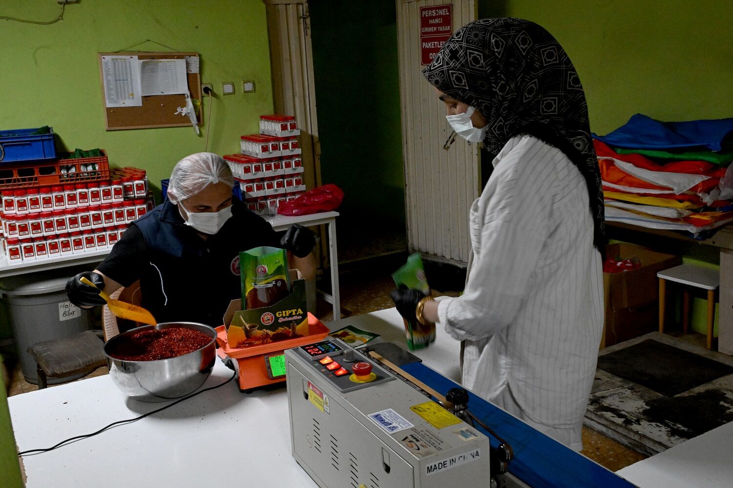 Depreme Ve Eş Acısına Rağmen Üretimden Vazgeçmedi, Avrupa'ya İhracatçı Oldu (7)
