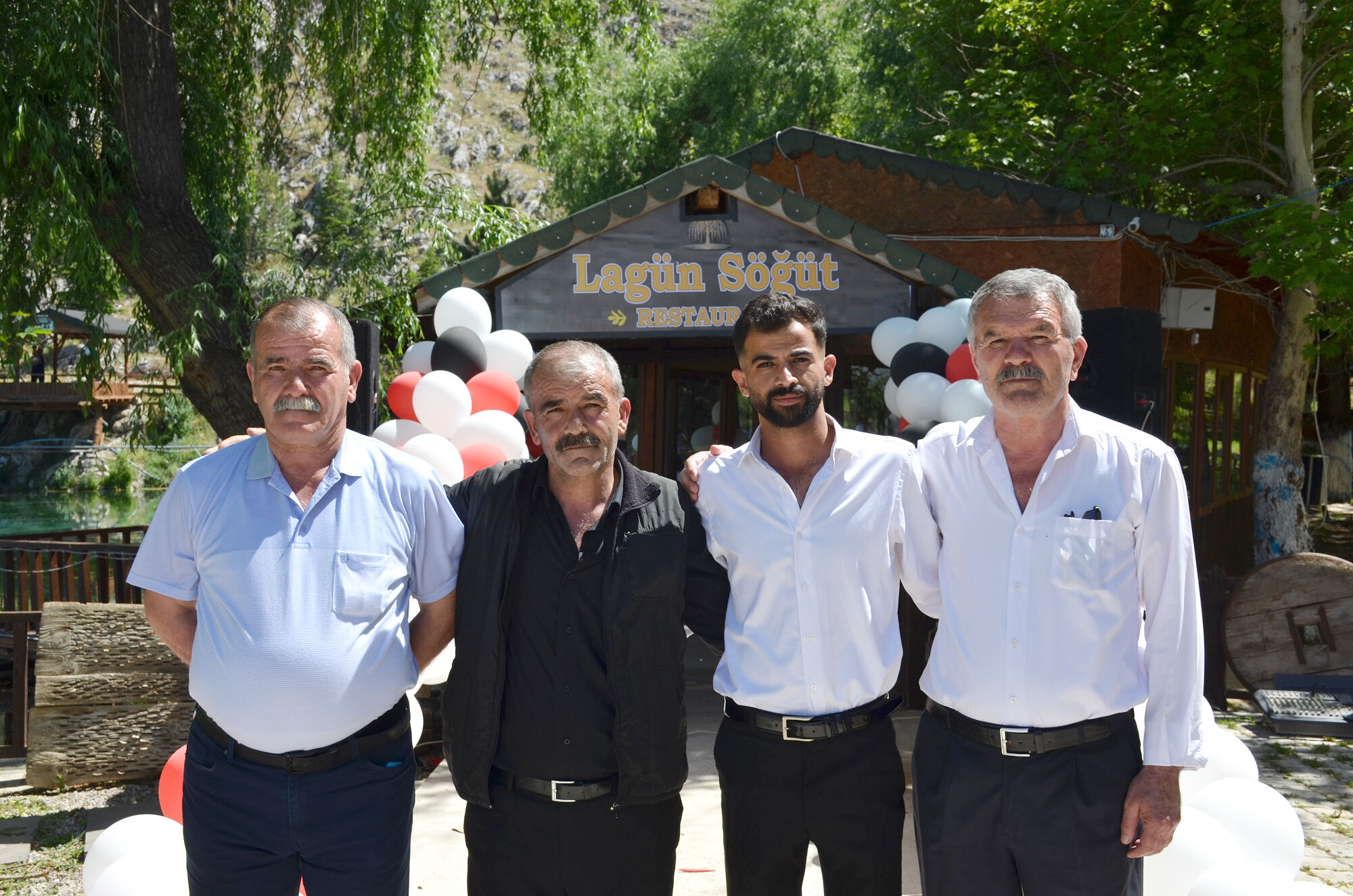 Eşsiz Göl Manzarasıyla Lagün Söğüt Restaurant Hizmete Açıldı (18)
