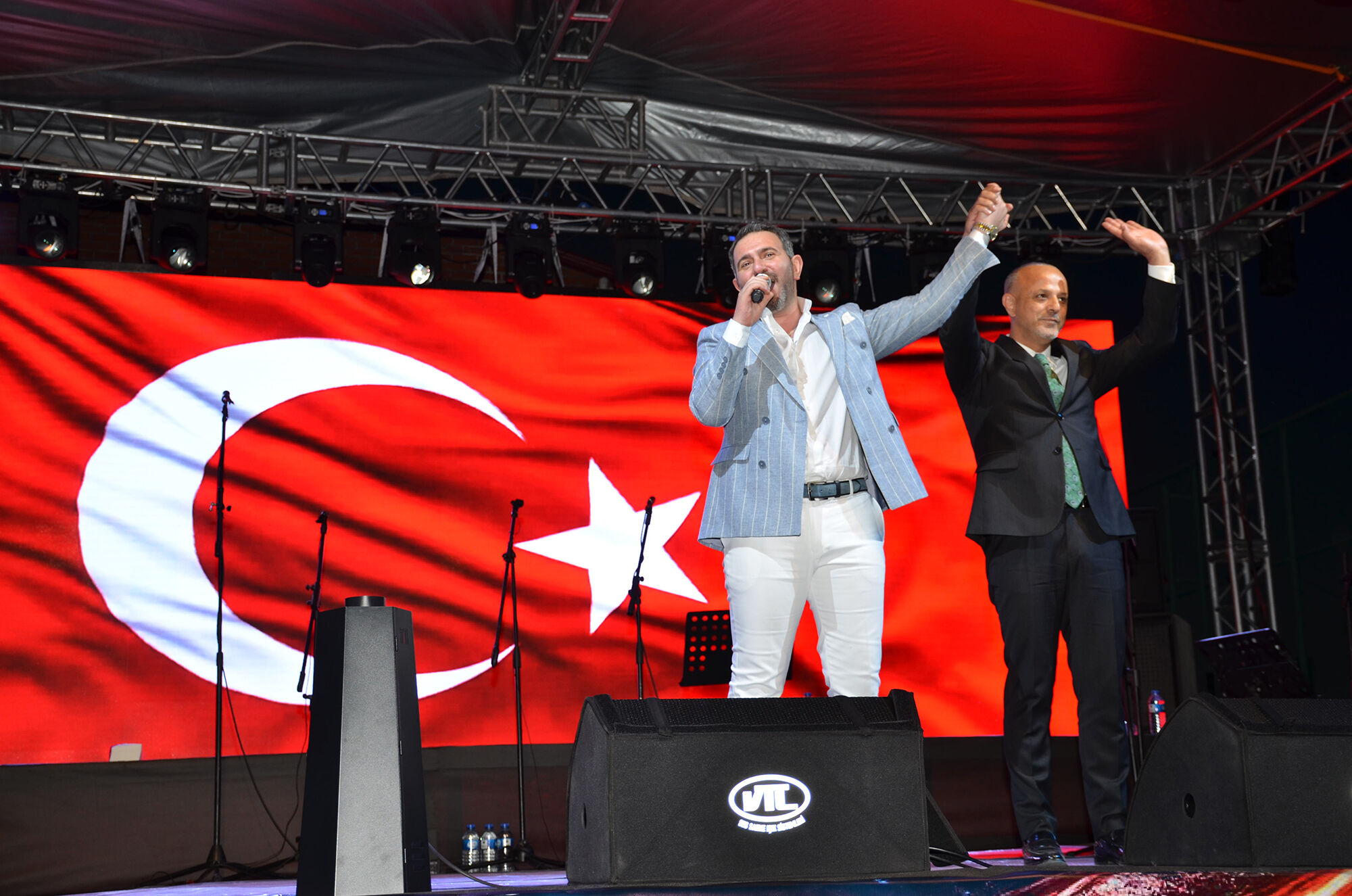 Gençlik Festivali’nde Başkan Kıraç Şiir Okudu (4)