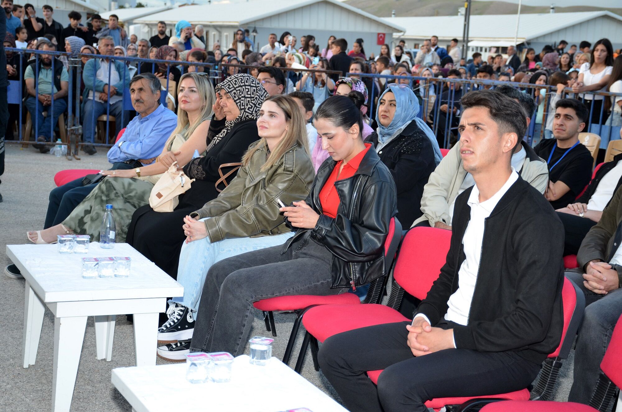 Gençlik Festivali’nde Ömer Ve Enes’ten Muhteşem Sahne Performansı (13)