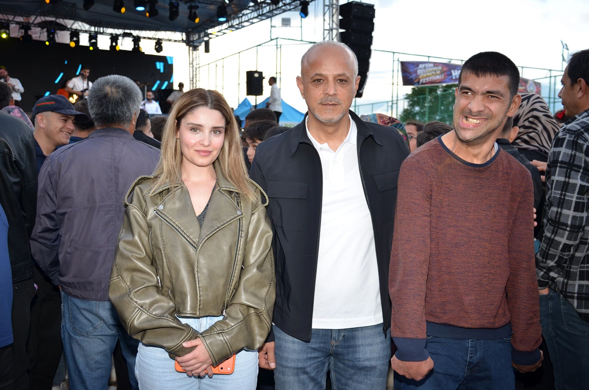 Gençlik Festivali’nde Ömer Ve Enes’ten Muhteşem Sahne Performansı (2)