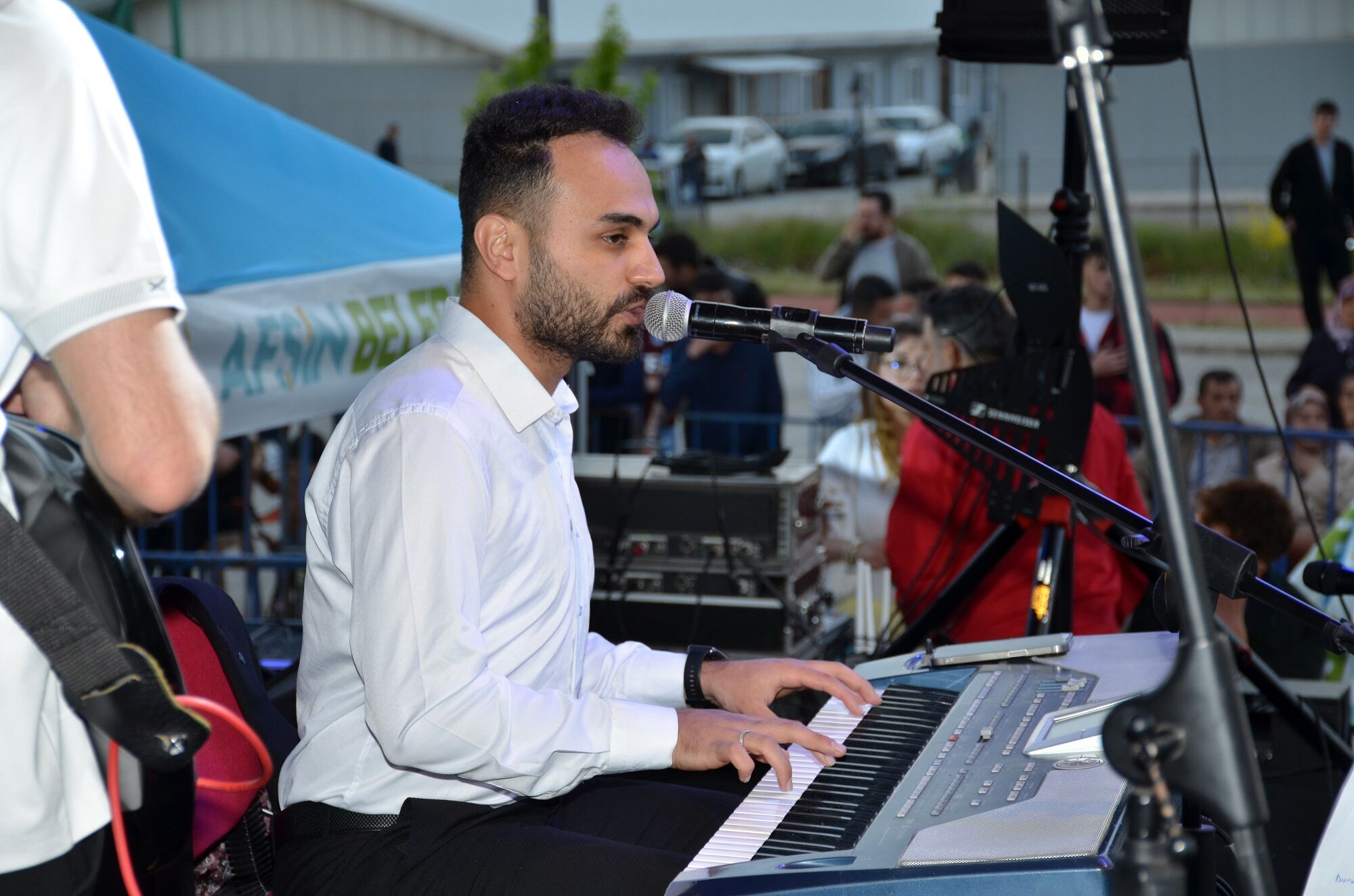 Gençlik Festivali’nde Ömer Ve Enes’ten Muhteşem Sahne Performansı (6)