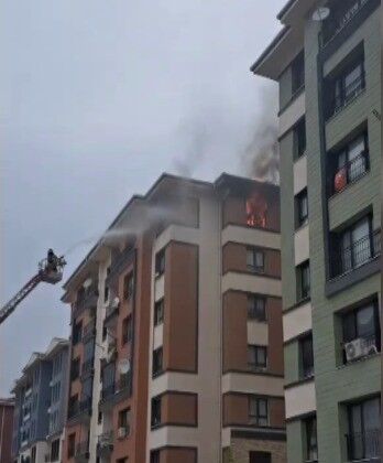 İkamet Yangını Paniğe Neden Oldu (2)