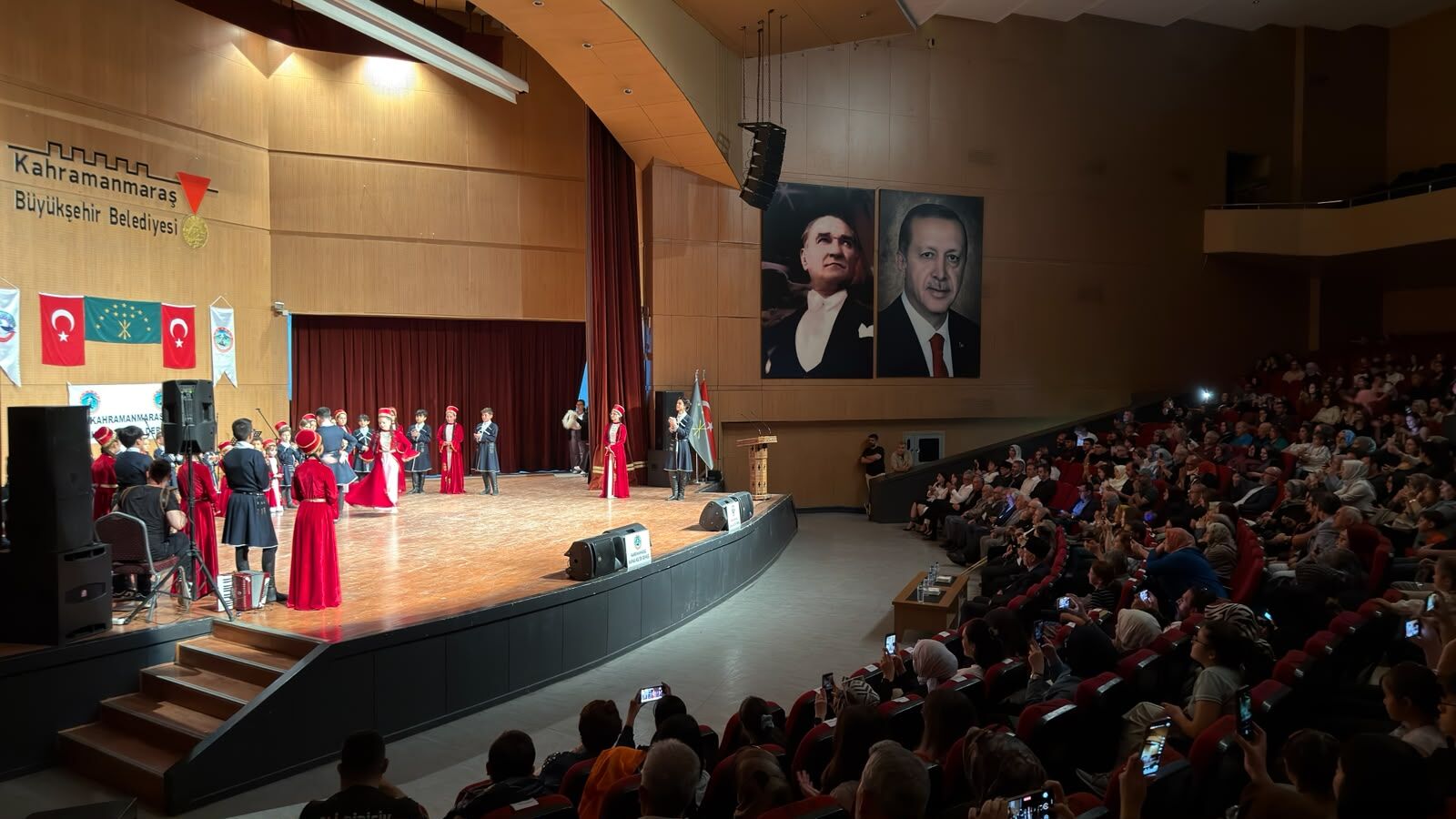 Kafkasya’nın Zengin Mirası Sahneye Taşındı (2)