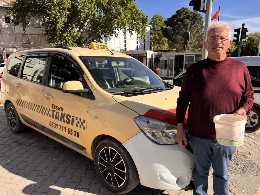 Kahramanmaraş'ta Taksici Esnafının Yol Arkadaşı Güvercinler 2