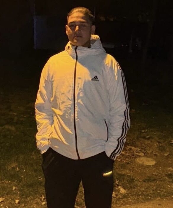 Karne Günü Bıçaklanan 10'Uncu Sınıf Öğrencisi Hayatını Kaybetti (1)-1