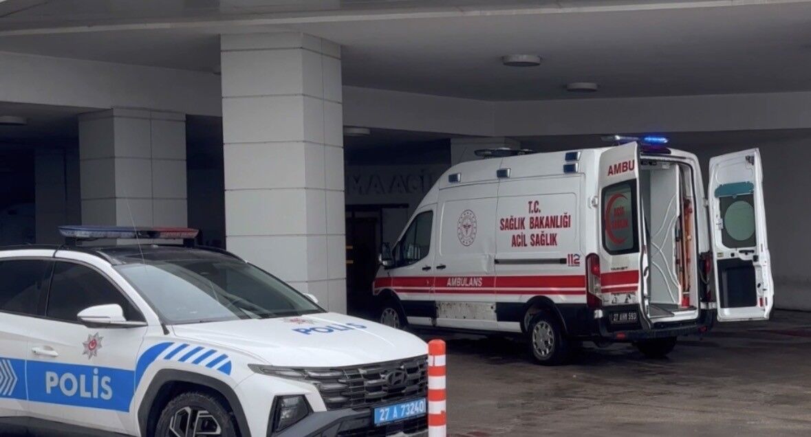 Karne Günü Bıçaklanan 10'Uncu Sınıf Öğrencisi Hayatını Kaybetti (3)