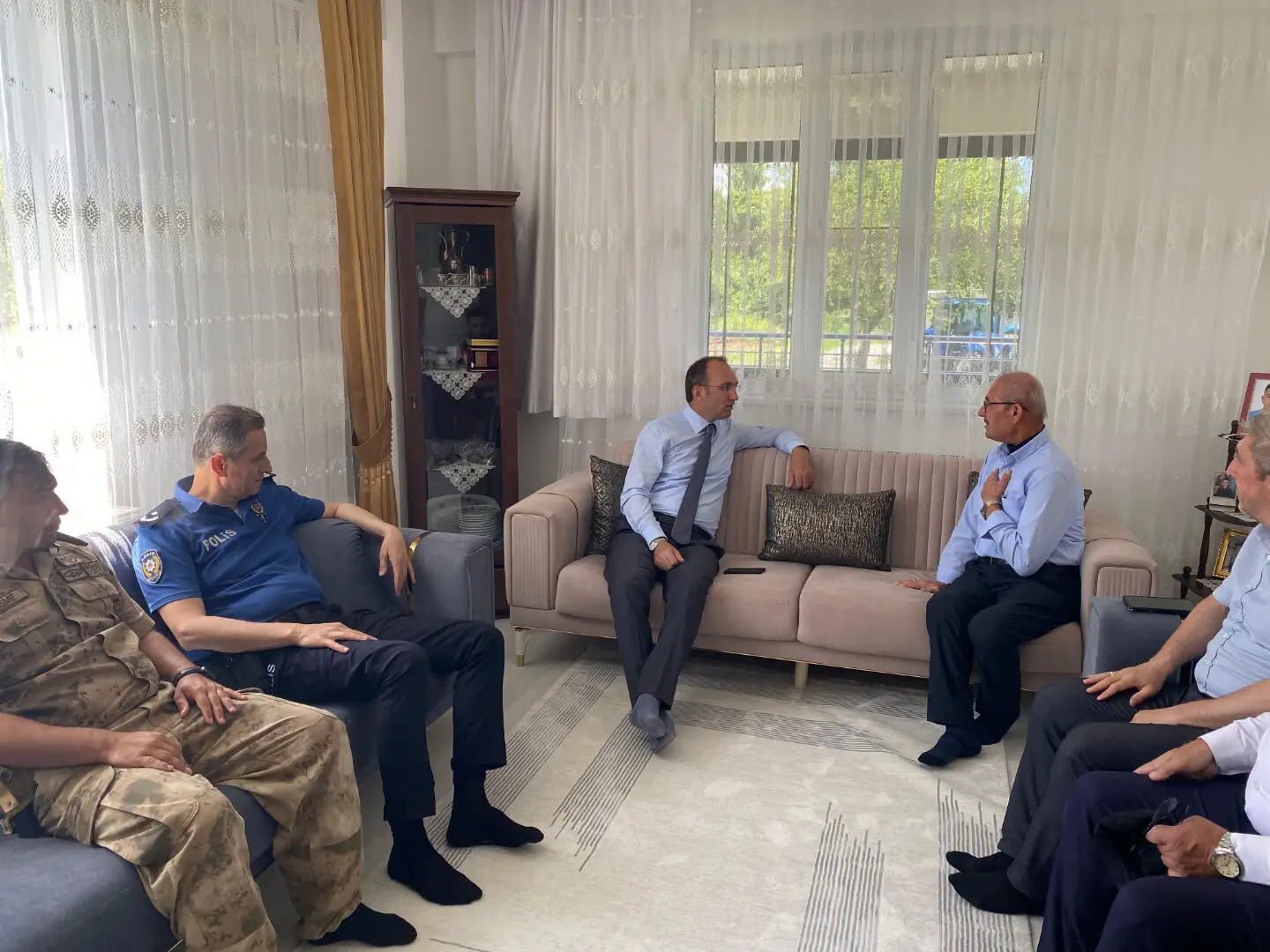 Kaymakam Sarıdoğan’dan Babalar Günü’nde Şehit Ailesi Ve Gazilere Anlamlı Ziyaret3