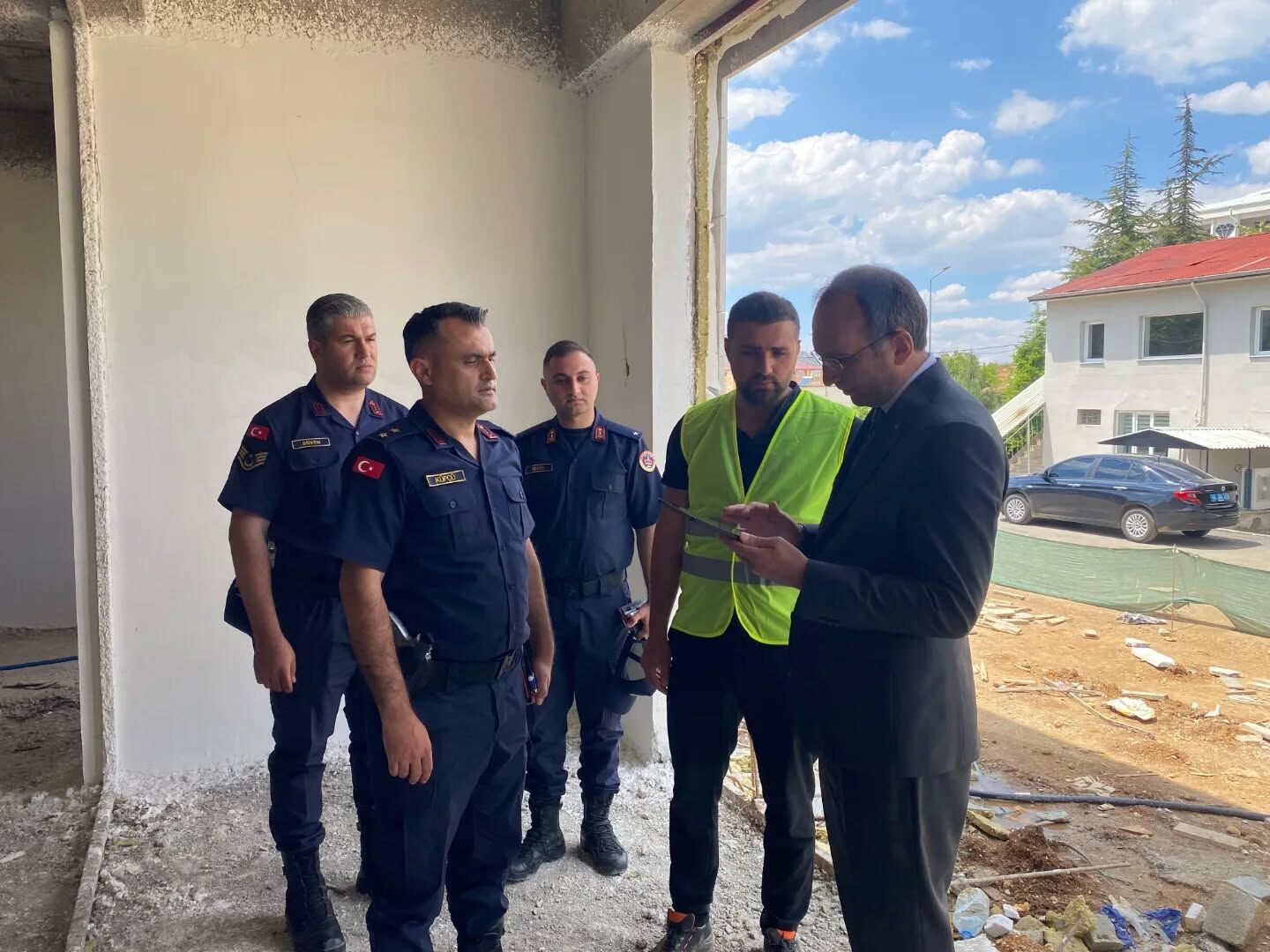 Kaymakam Sarıdoğan’dan İlçe Jandarma Komutanlığına İnşaatına Ziyaret1