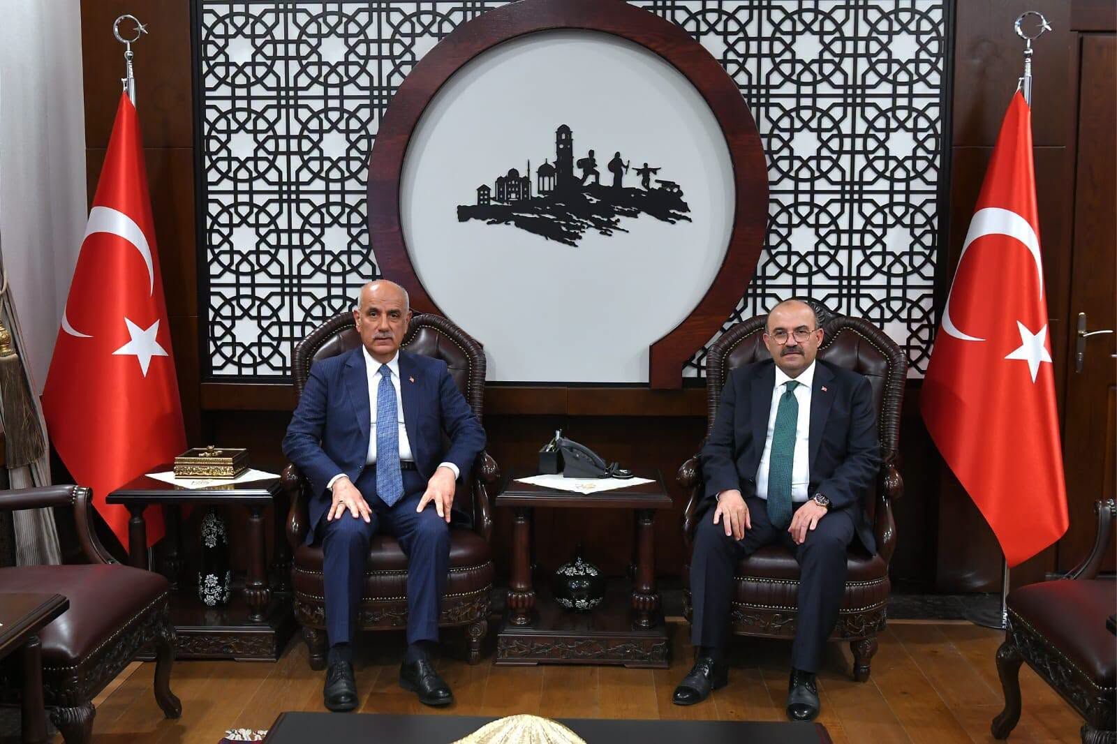 Milletvekili Vahit Kirişci’den Balıkesir’de Yoğun Temaslar (3)