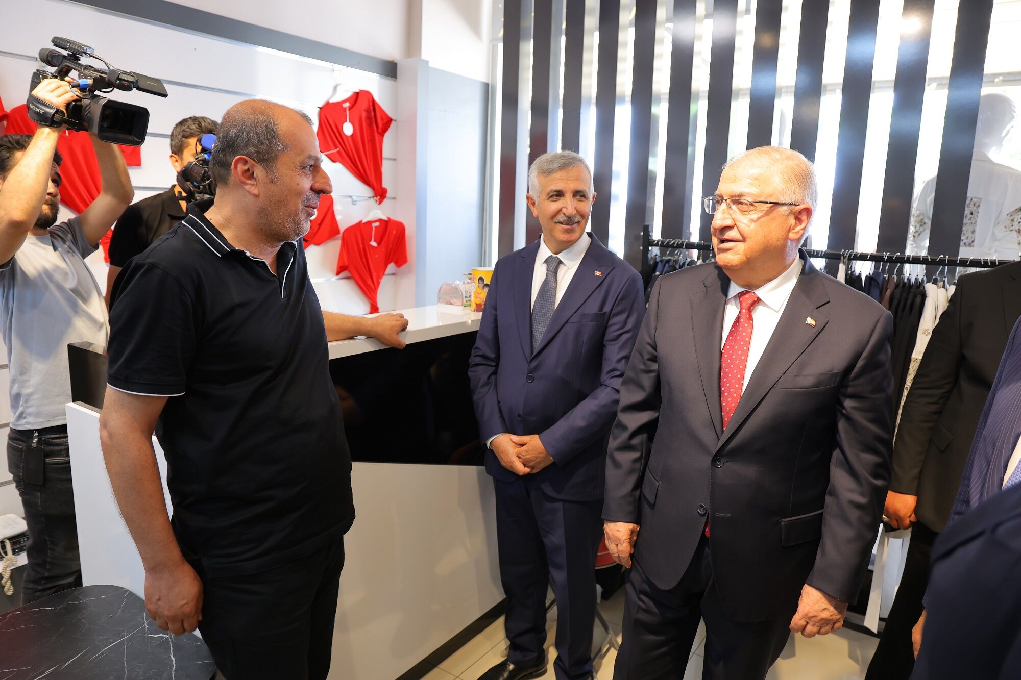 Milli Savunma Bakanı Yaşar Güler Kahramanmaraş’ta Temaslarda Bulundu (6)