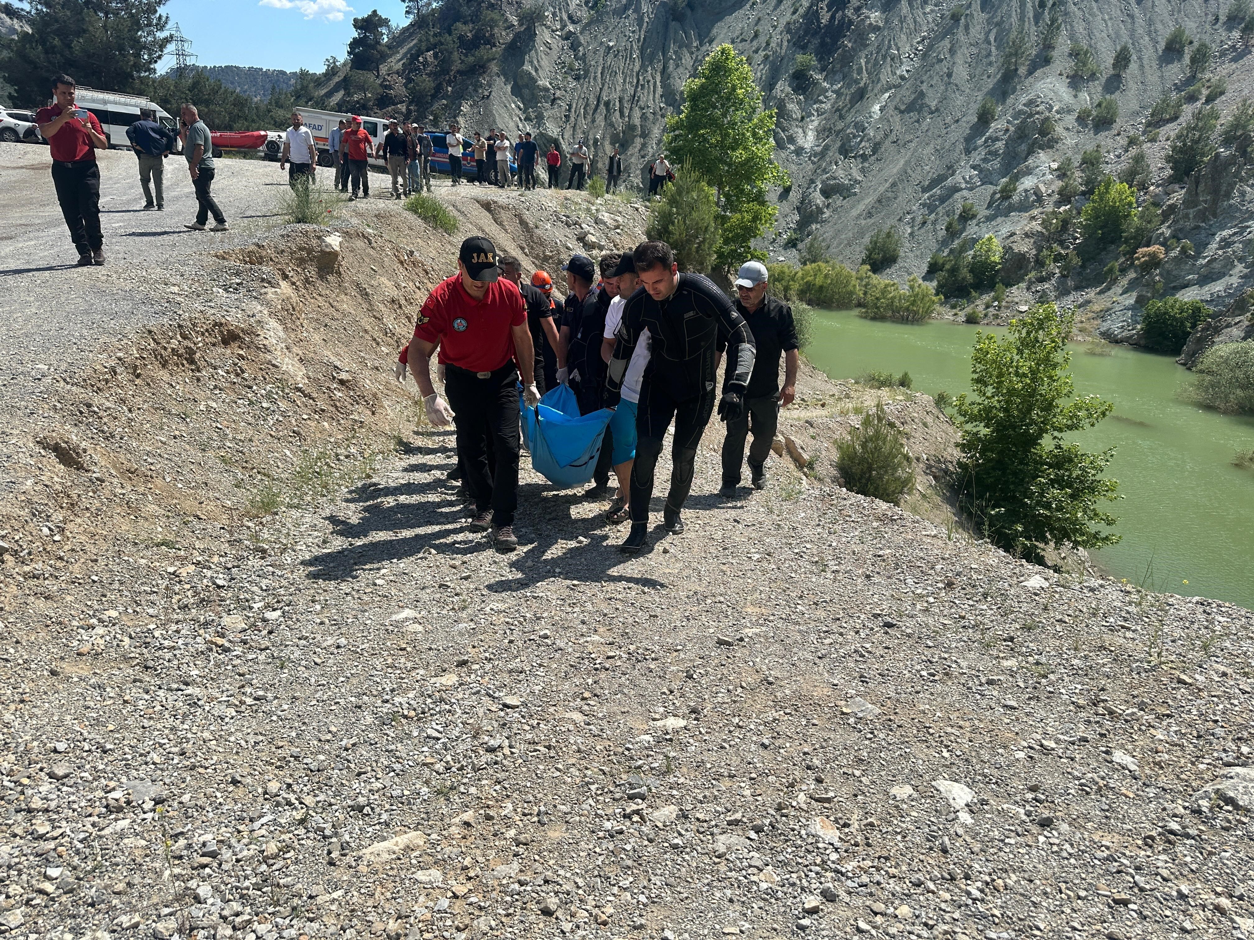 Nehirde Kaybolan Şahsın Cansız Bedenine 7'Nci Günde Ulaşıldı (1)