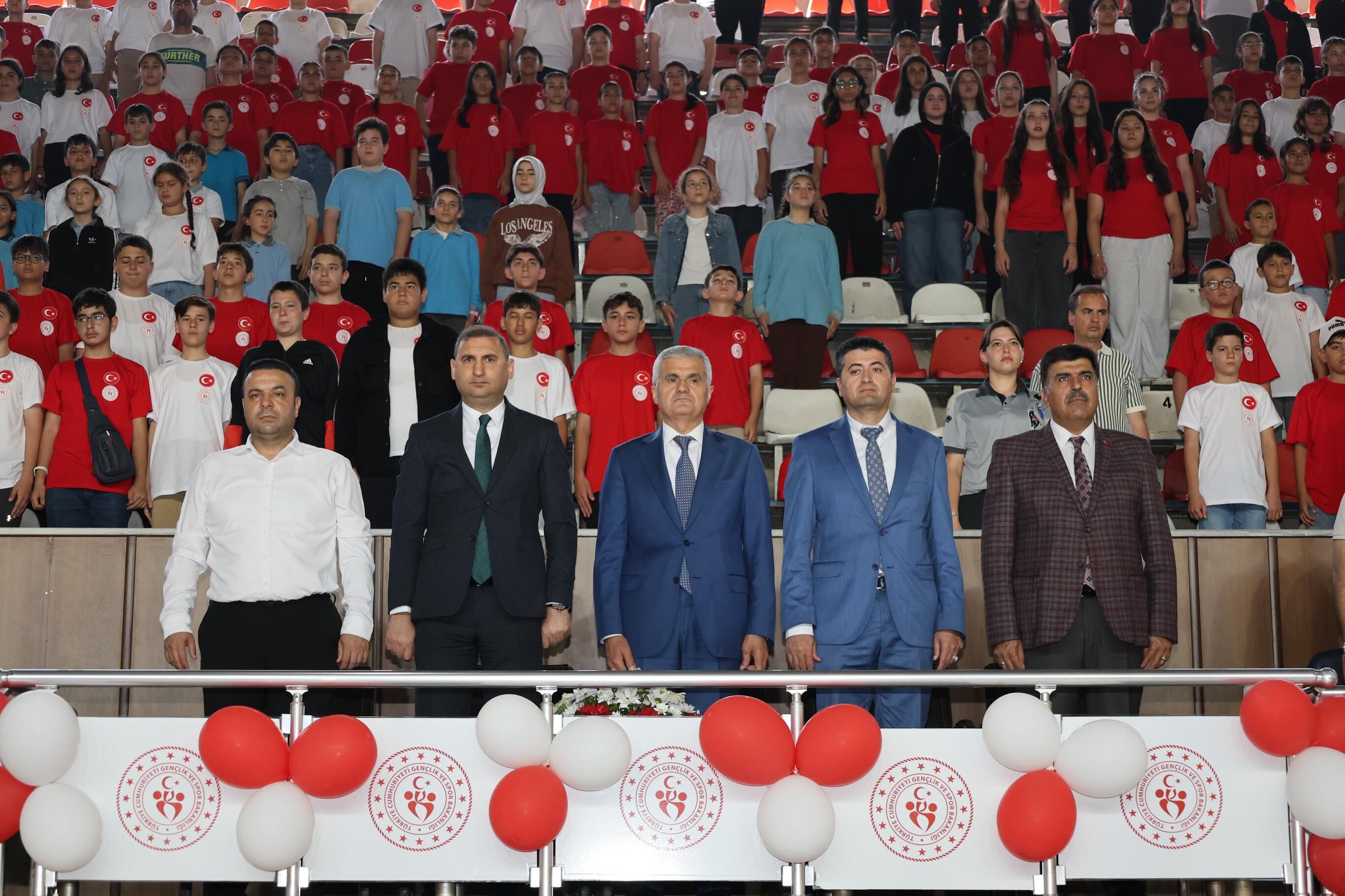 Okul Sporları Geleneksel Çocuk Oyunları Kapanış Programı Coşkuyla Gerçekleştirildi