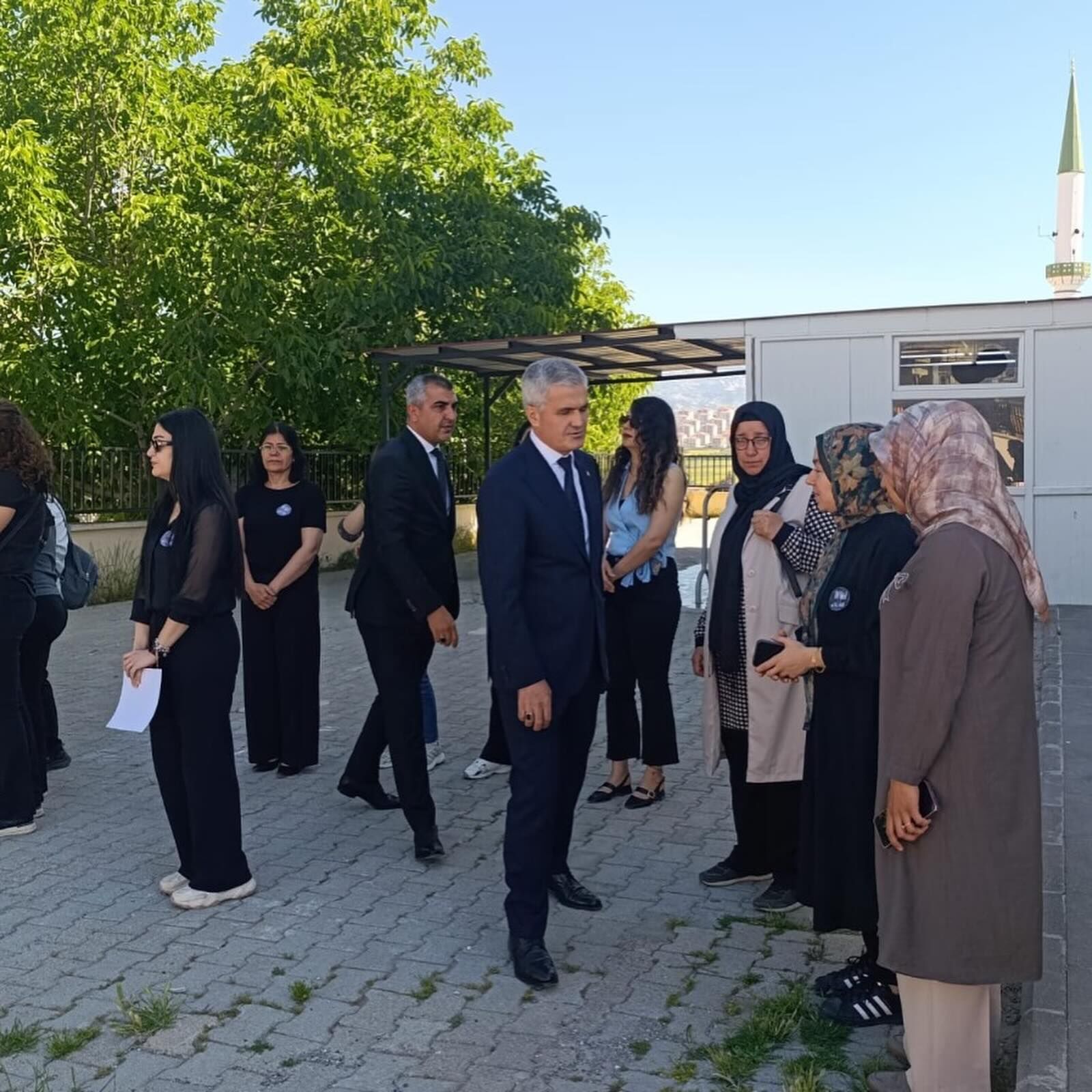 Pazarcık’ta Hayatını Kaybeden Öğretmen Ve Evlatları İçin Anma Programı Düzenlendi2