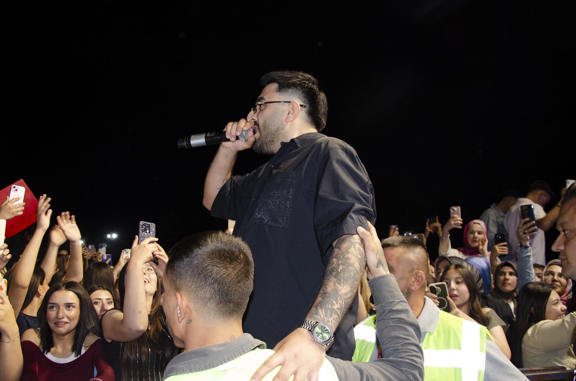 Tefo Ve Seko Afşin Gençlik Festivali’nde Sahne Aldı Rabia Parkı Coşkuya Boğuldu (1)