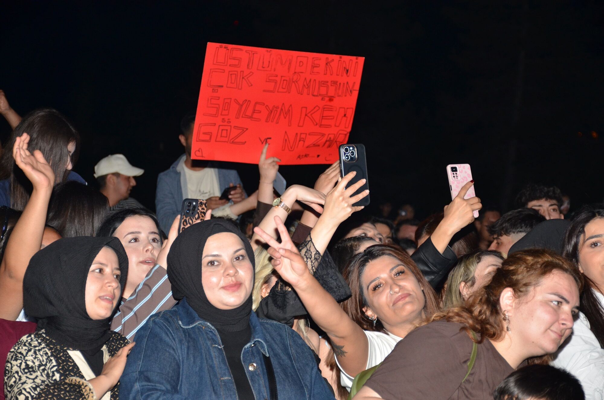 Tefo Ve Seko Afşin Gençlik Festivali’nde Sahne Aldı Rabia Parkı Coşkuya Boğuldu (11)