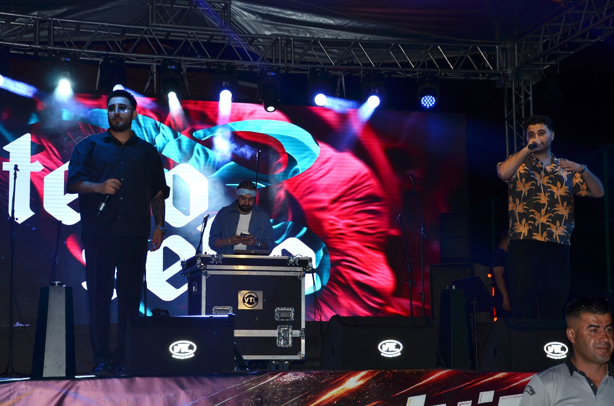 Tefo Ve Seko Afşin Gençlik Festivali’nde Sahne Aldı Rabia Parkı Coşkuya Boğuldu (12)