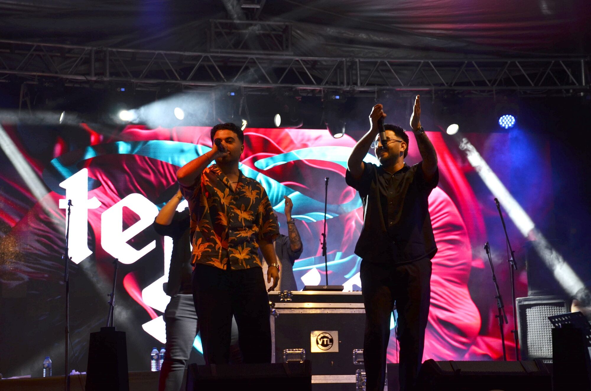 Tefo Ve Seko Afşin Gençlik Festivali’nde Sahne Aldı Rabia Parkı Coşkuya Boğuldu (18)